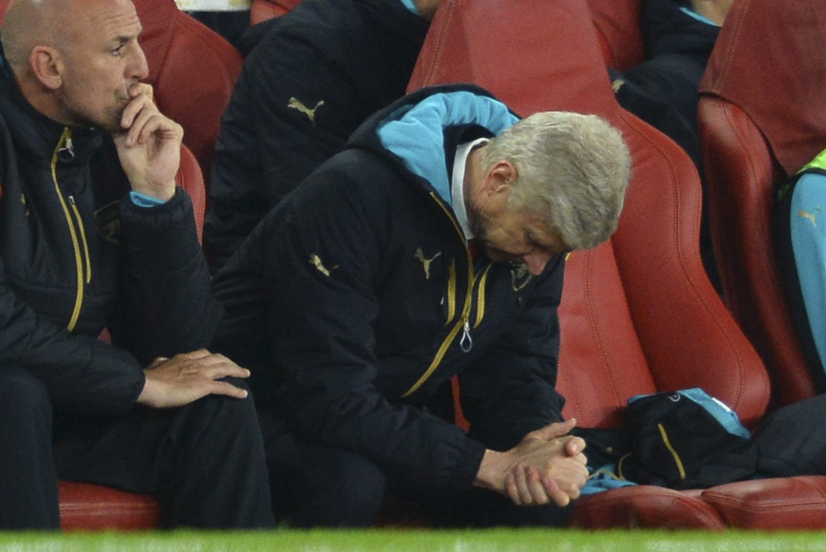 Arsenali peatreener tõreles peale üllatuskaotust meediaga: ma ei pea siin istuma ja teile oma igat otsust selgitama