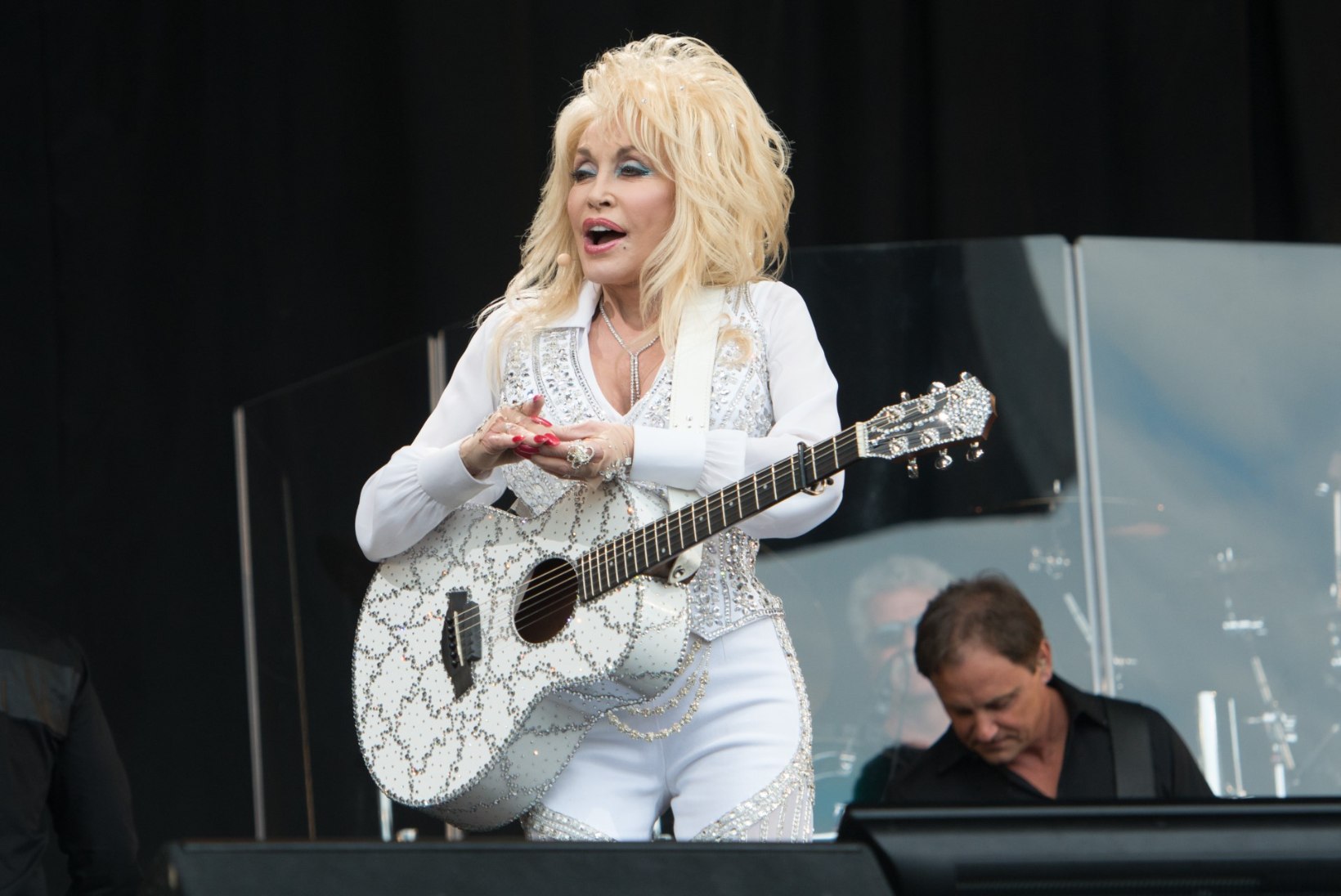 IGIHALJAS | Kas tõesti? Dolly Parton saab 70aastaseks!