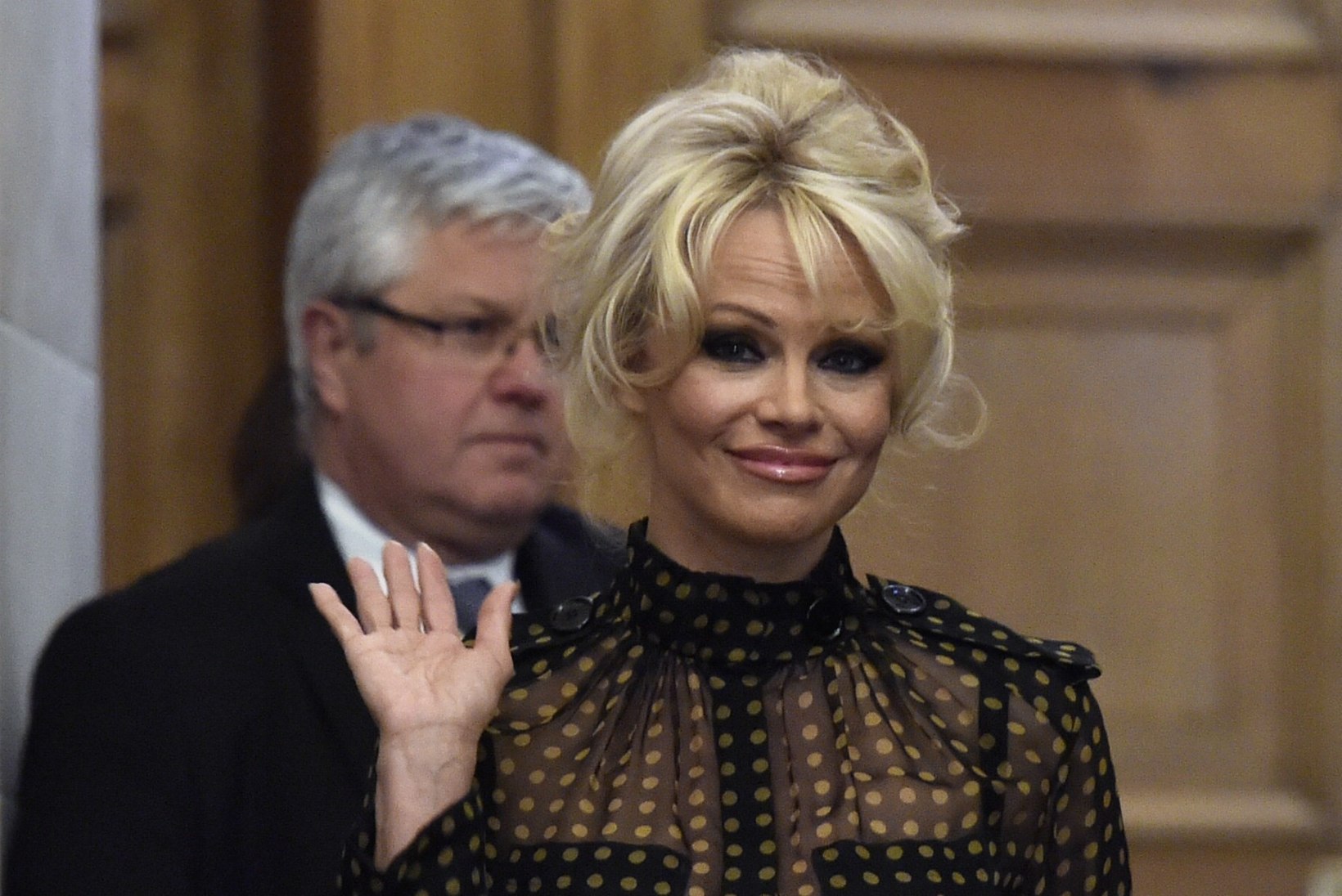 JÕHKRA NUUMAMISE VASTU: Pamela Anderson võitleb Prantsusmaal hanede ja partide eest