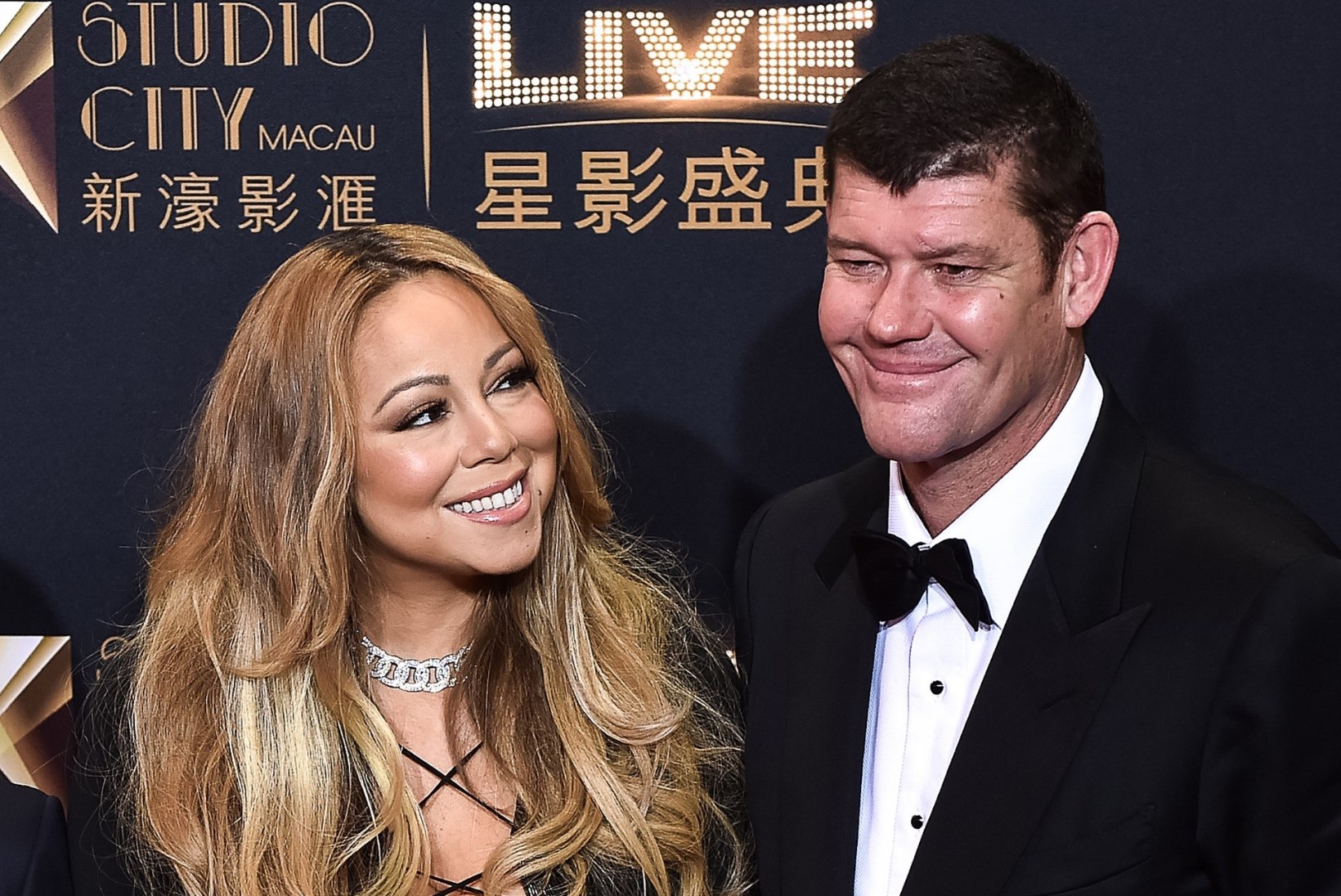 Mariah Carey kihlus miljardäriga