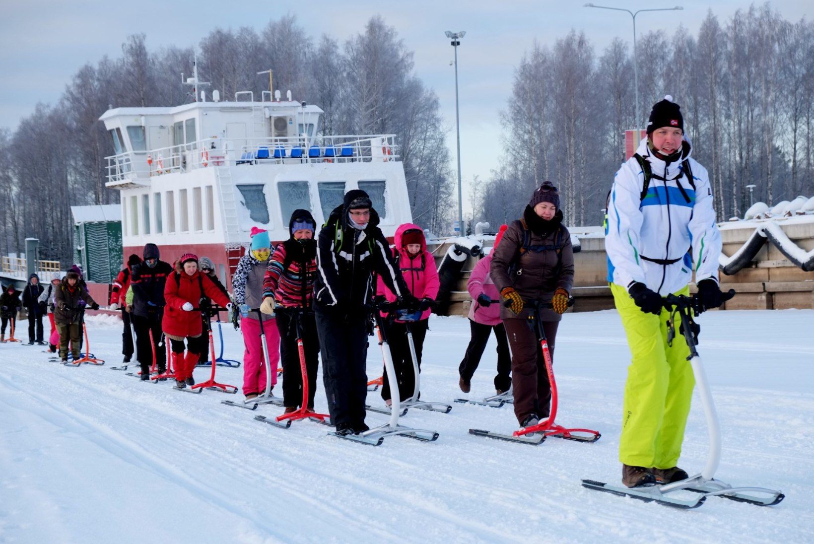Avasta talvist Eestimaad: kuidas tõukekelguga Piirissaarel käia saab