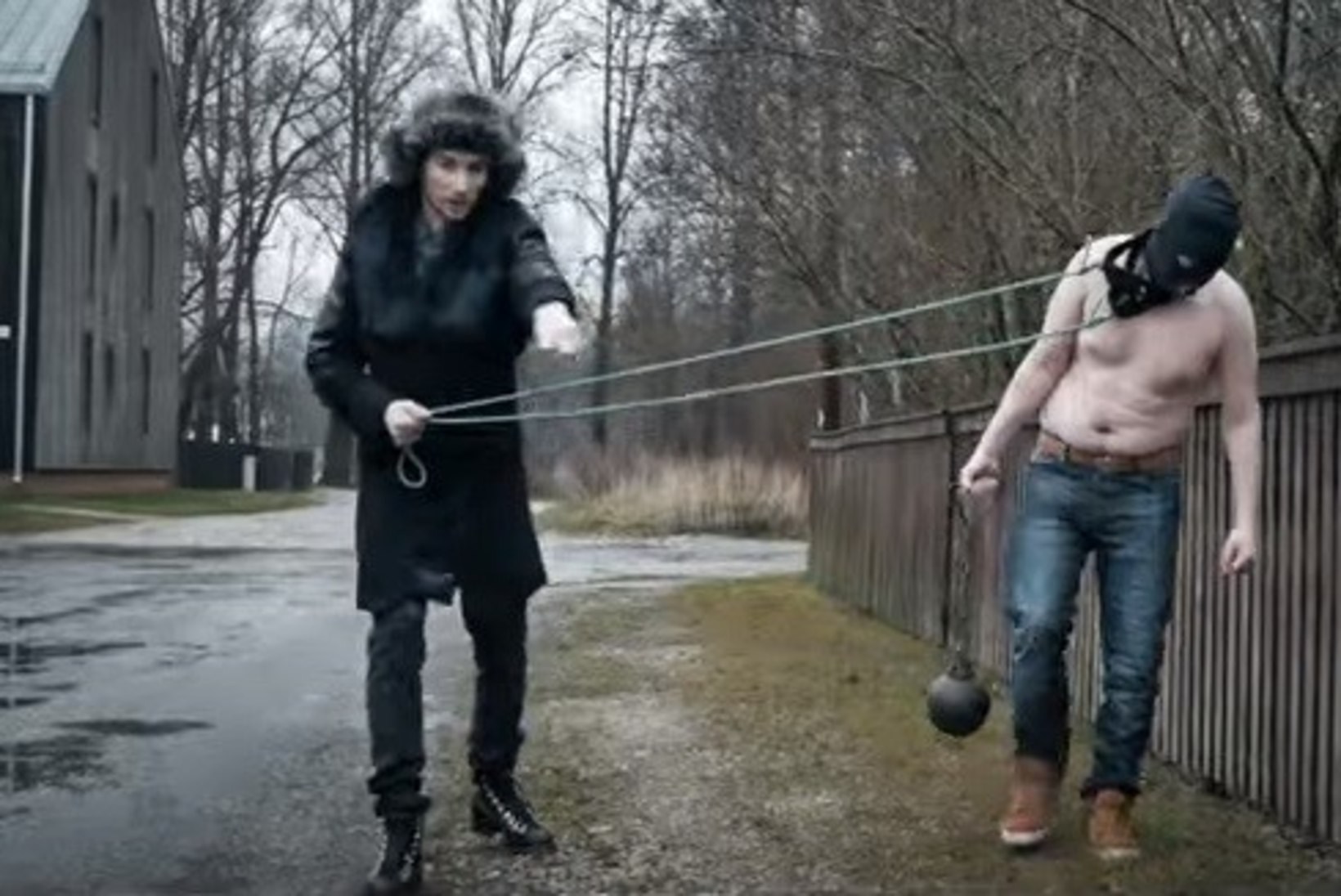 UUEL AASTAL UUE HOOGA: Strippar Marco lajatas pöörase muusikavideoga – "Rita Rita vana lita"!