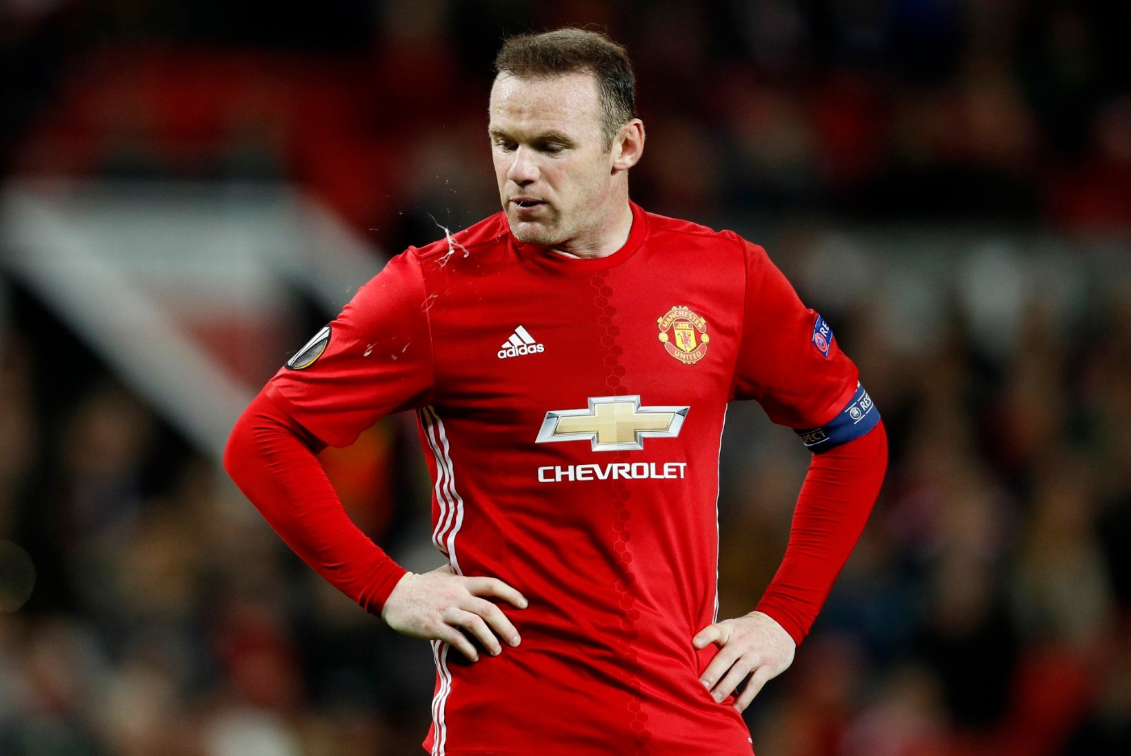 Wayne Rooney sai vigastada, jäi rongist maha ja suure tõenäosusega Chelsea vastu ei mängi