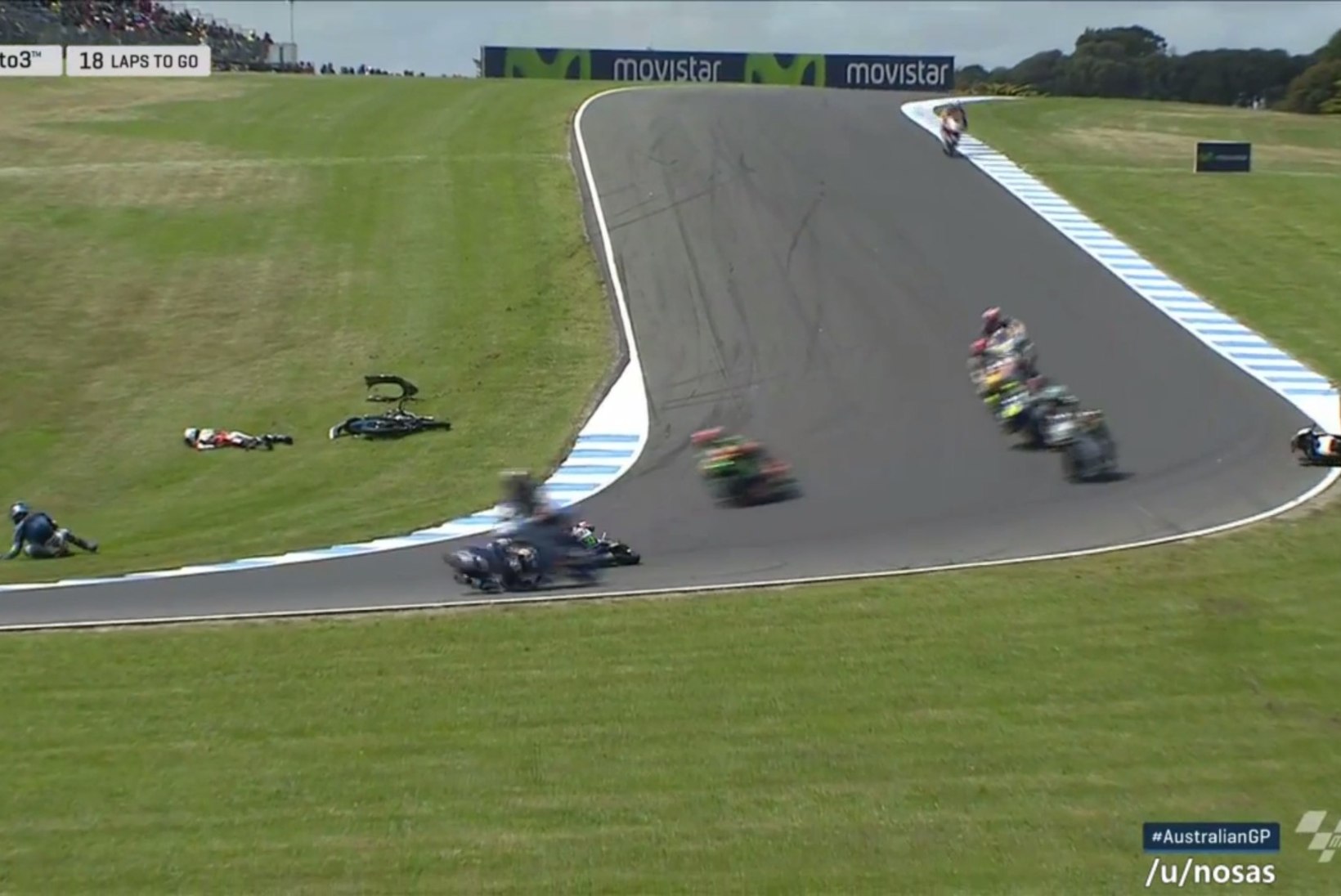 VIDEO | Austraalia Moto3 etapil toimus jube kukkumine, üks sõitja viidi haiglasse