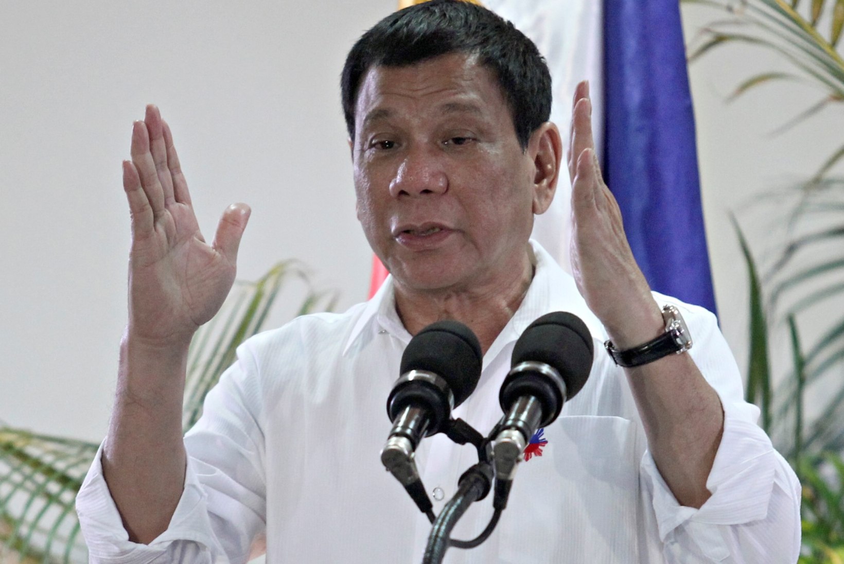 Filipiinide president: lõpetan ropendamise, sest jumal käskis seda