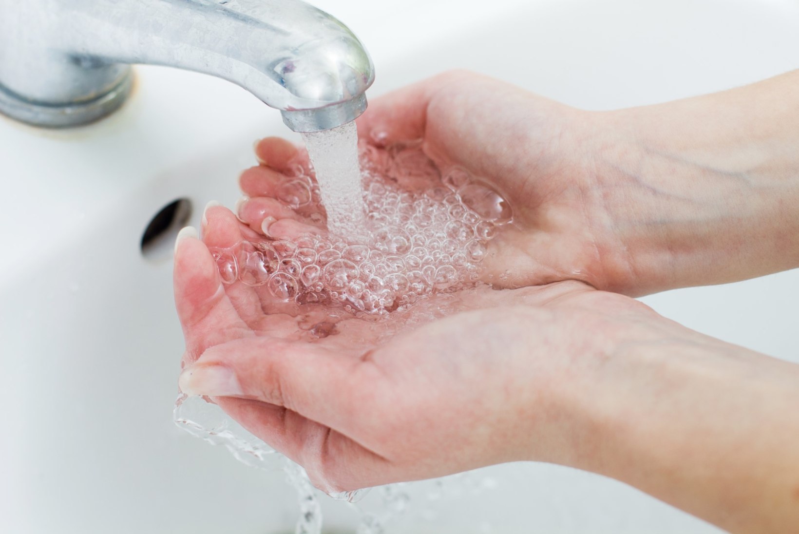 PEREÕDE: käte pesemine on olulisim viis viiruseid vältida