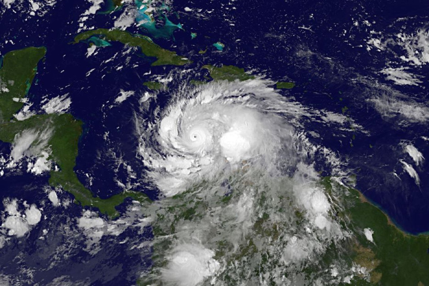 VIDEO | Kariibi mere saari laastav orkaan Matthew kosmosest nähtuna