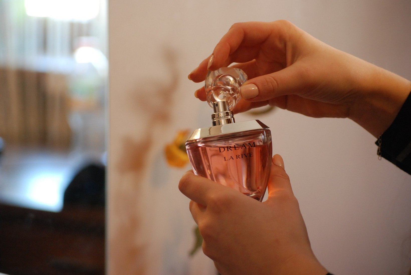 PÄEVA NIPP / Kuidas poes ÕIGESTI parfüümi testida?