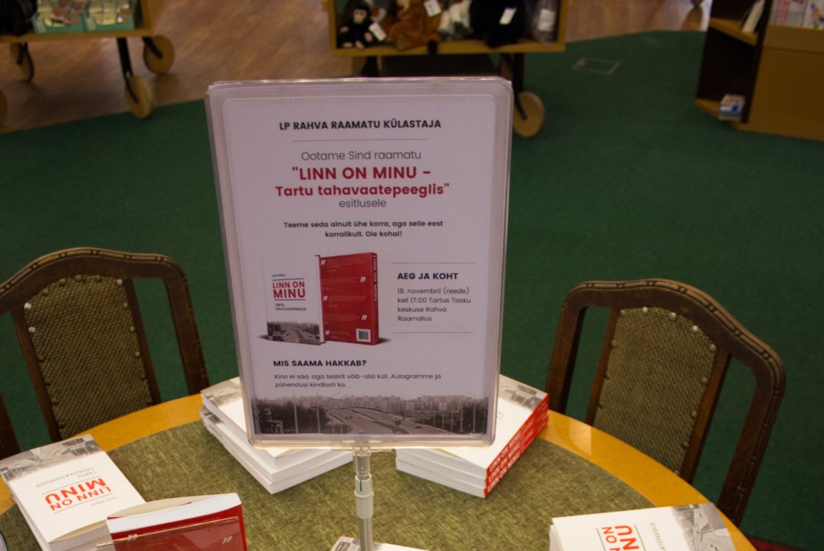 GALERII | Raamatu "Linn on minu" esitlus tõi raamatupoe puupüsti rahvast täis