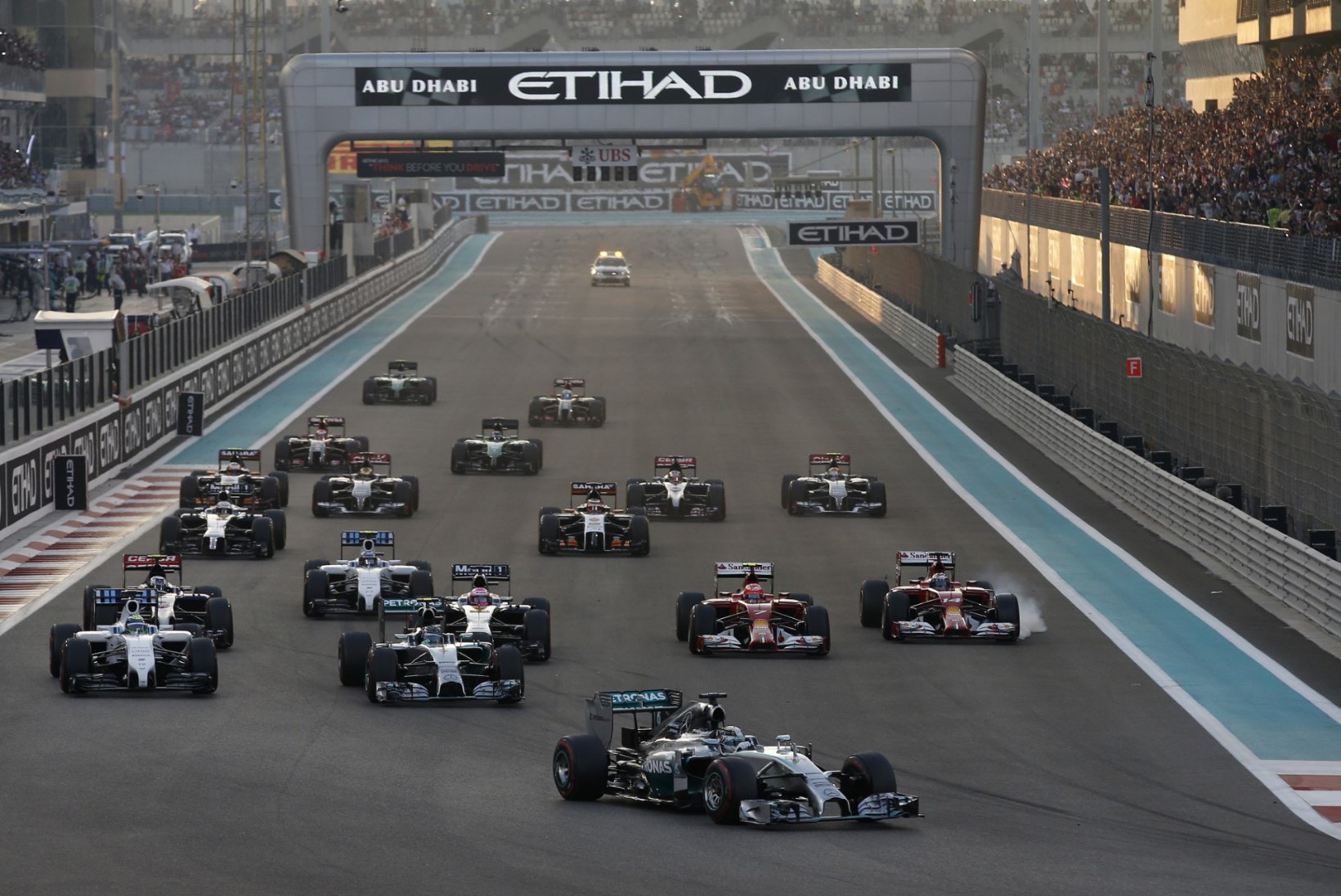 Mitte ainult Rosberg vs Hamilton! Juba ajaloo esimene F1 MM-tiitel otsustati viimasel etapil