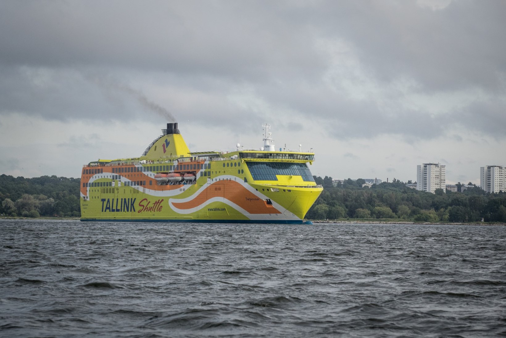 Soome leht: Tallink kaalub Helsingi-Riia alkokruiise