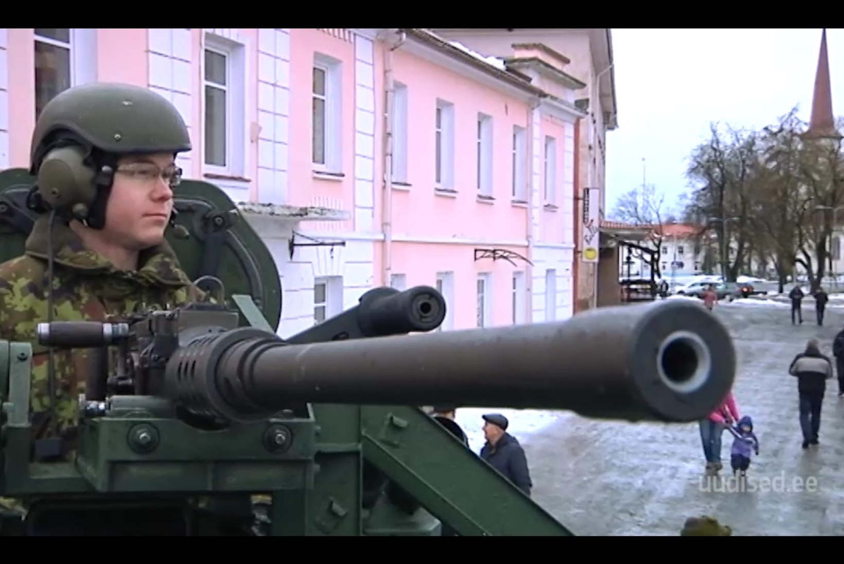 TV3 VIDEO | Viru jalaväepataljon tähistas oma sünnipäeva koos linlastega