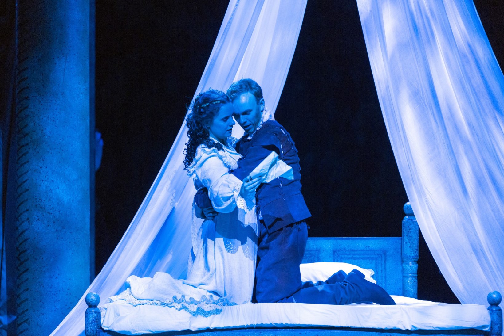 ARVUSTUS: Draamateatri „Armunud Shakespeare“ on kui armastuskiri teatrile