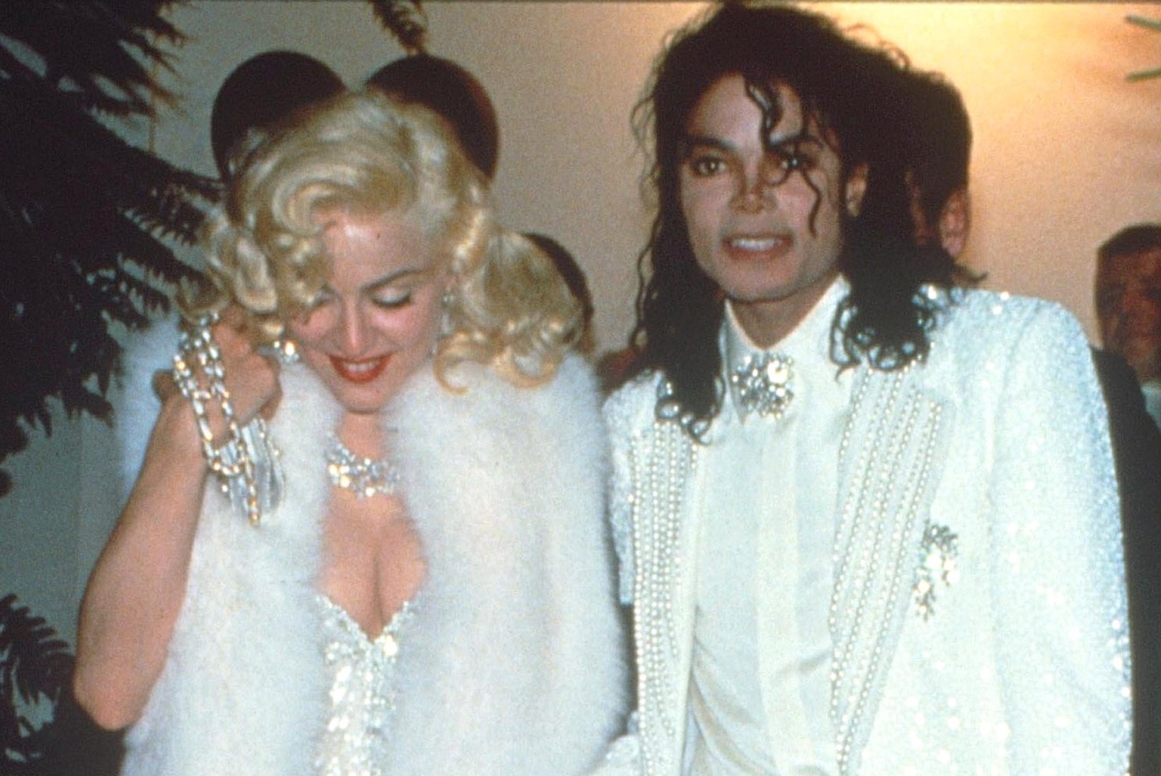 Madonna ajas Michael Jacksonile keele kurku