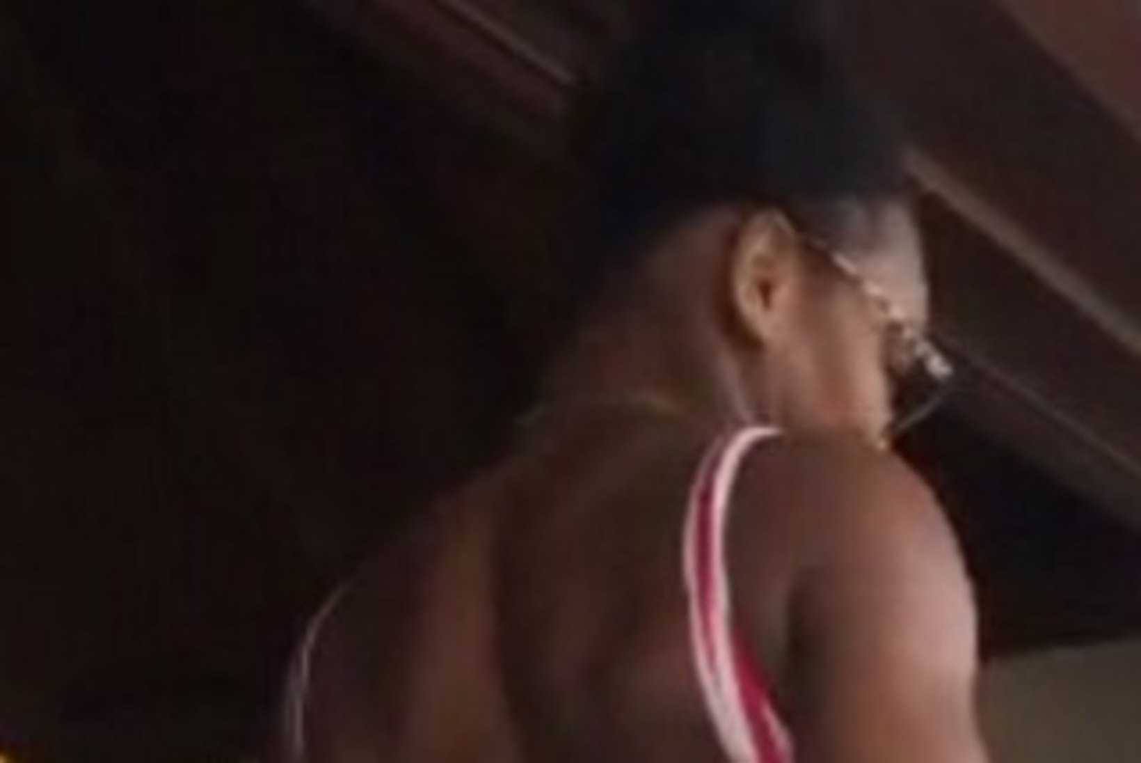 FOTOD | Peeglike, peeglike seina peal, kas NBA palluri kihlatu ahter on Serena Williamsi tagumikust volüümikam?