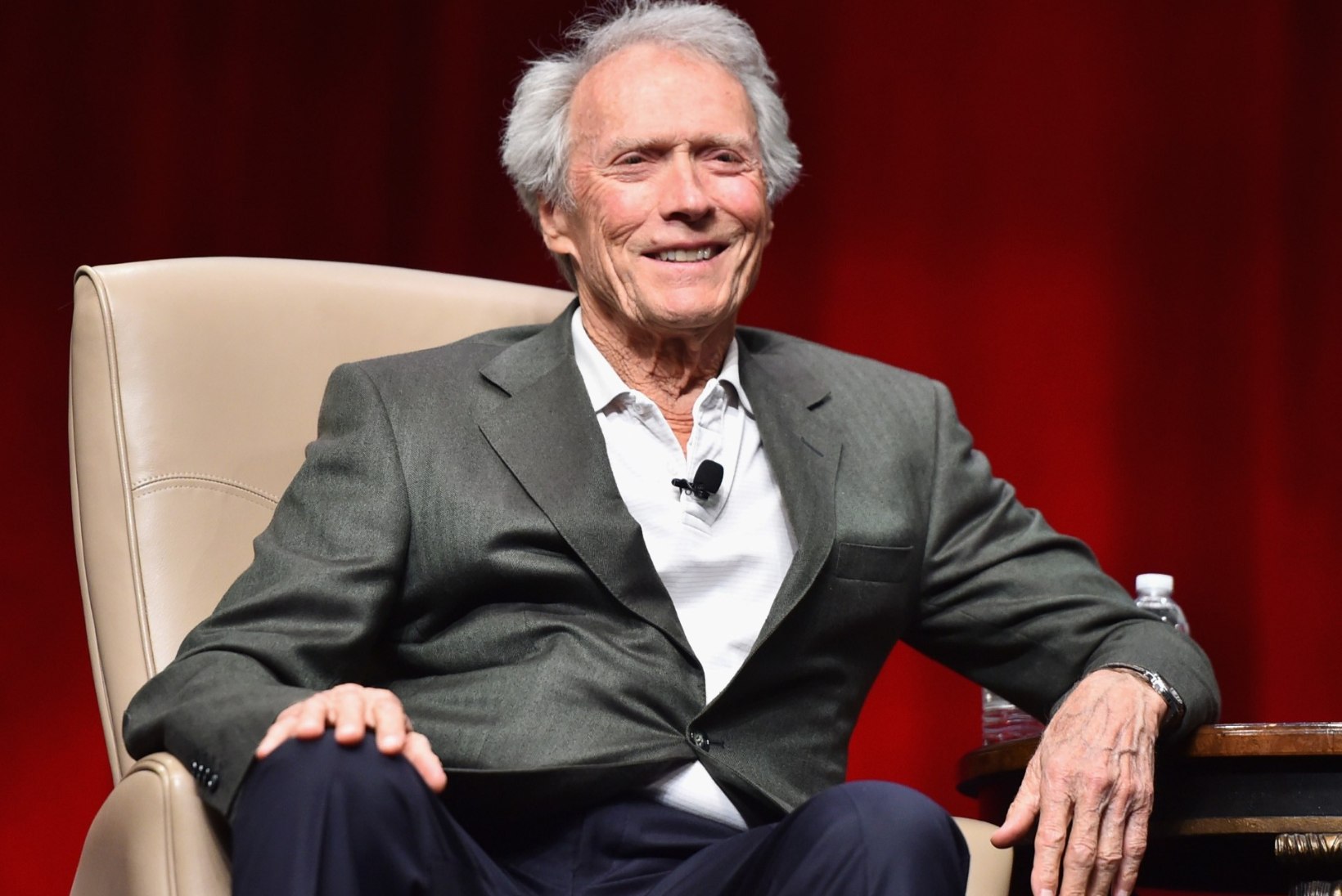 85aastasel Clint Eastwoodil on 37aastane pruut!