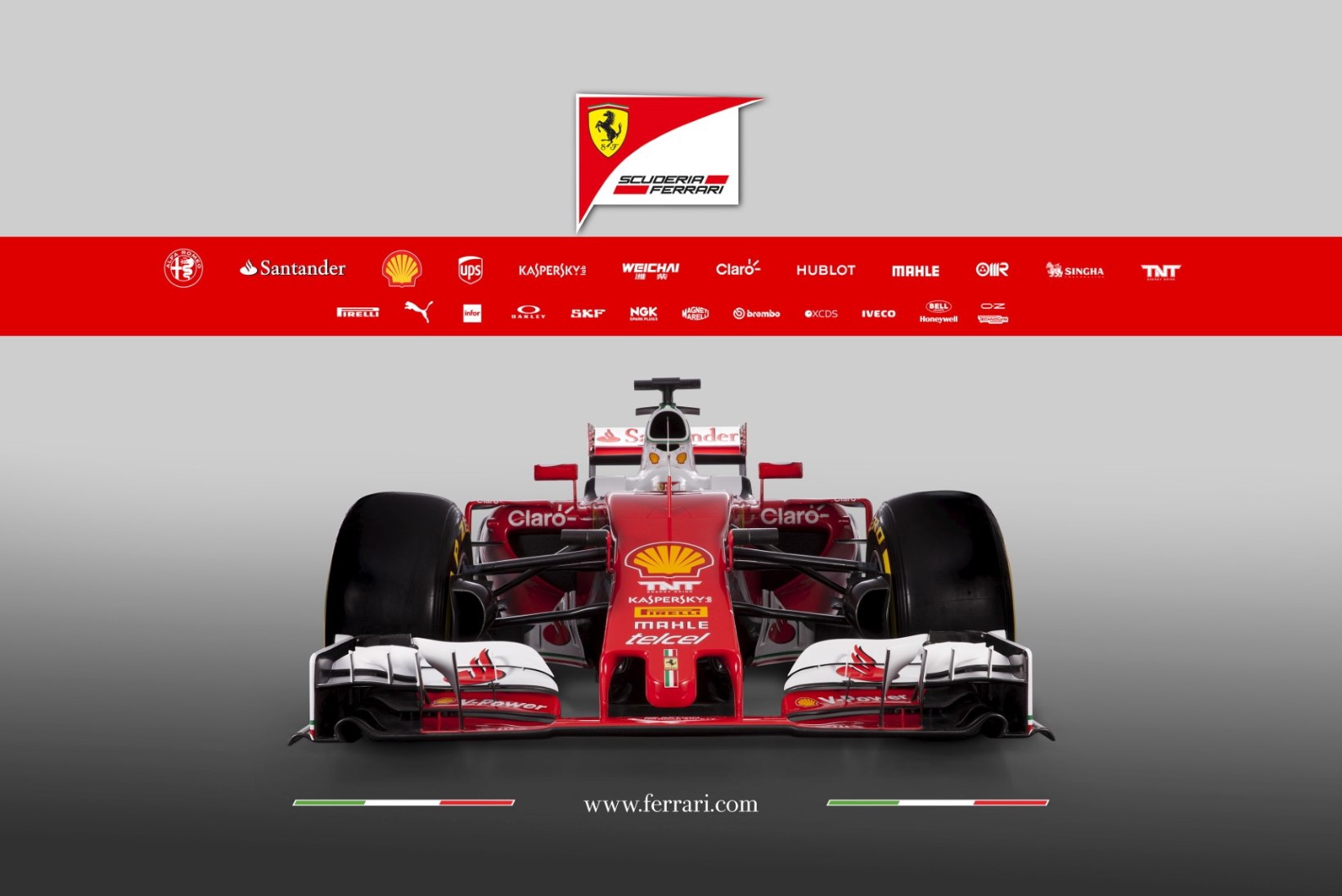 STIILSED FOTOD | Ferrari demonstreeris oma uut vormelit
