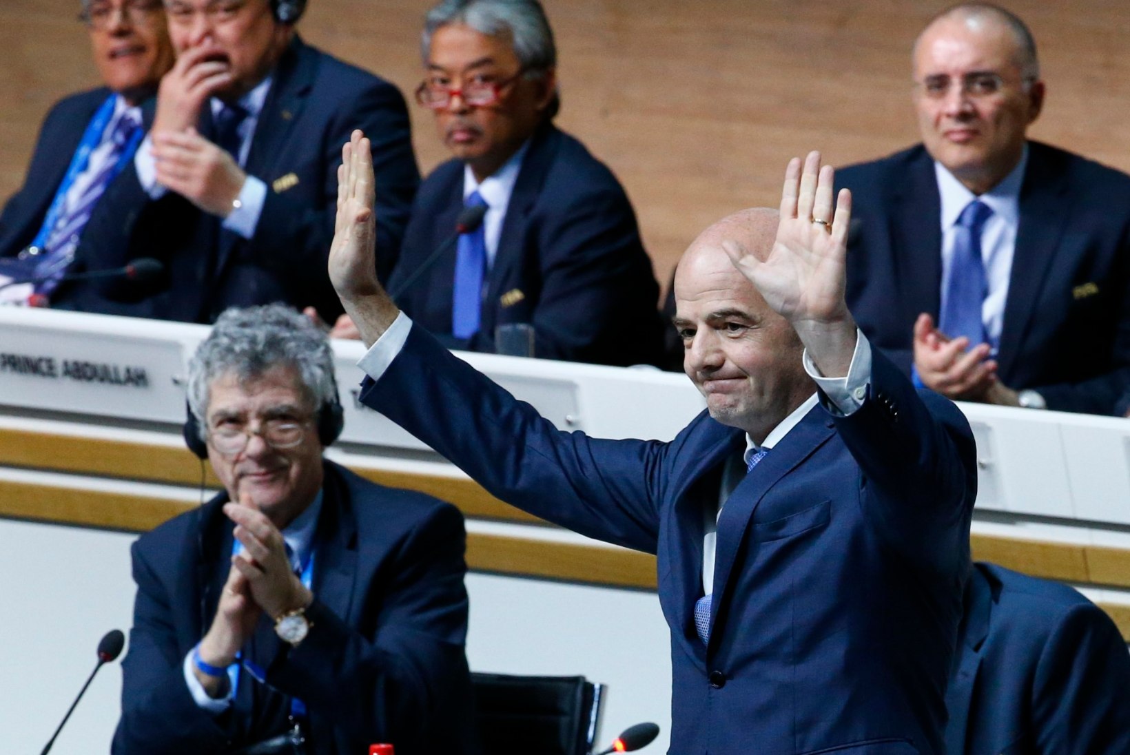 FIFA presidendiks valiti Sepp Blatteri kloon?