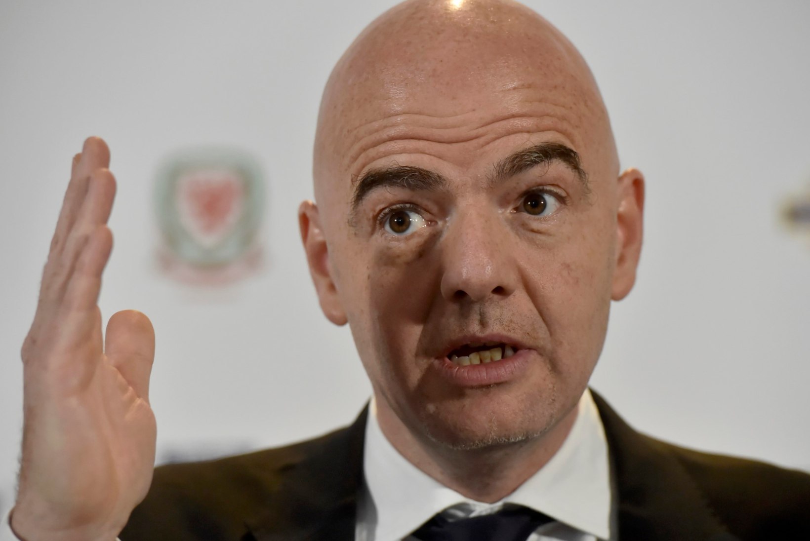 FIFA nõuab petturitelt sisse kümneid miljoneid dollareid