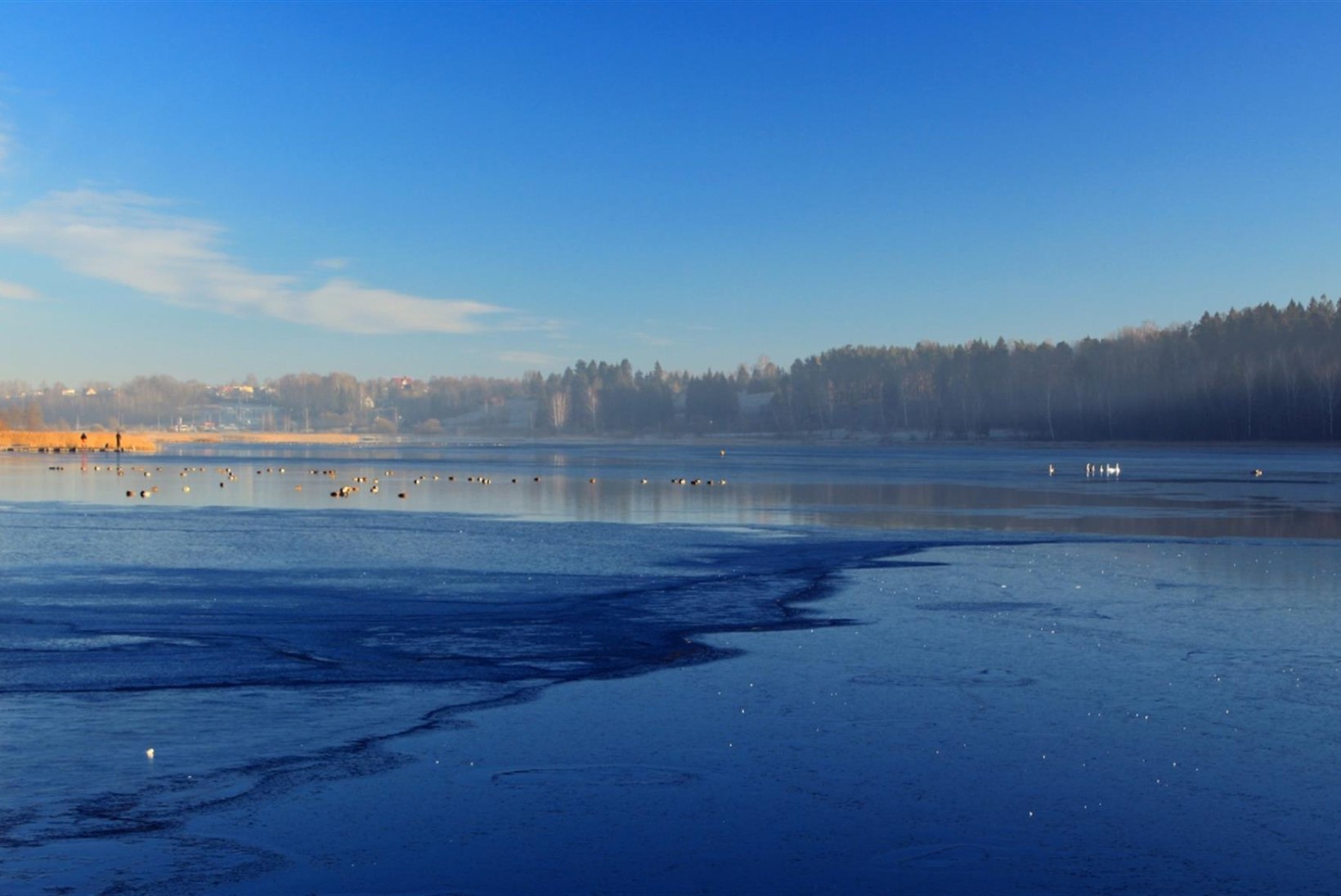 Peipsi järve jää on taas kalastajatele lukus