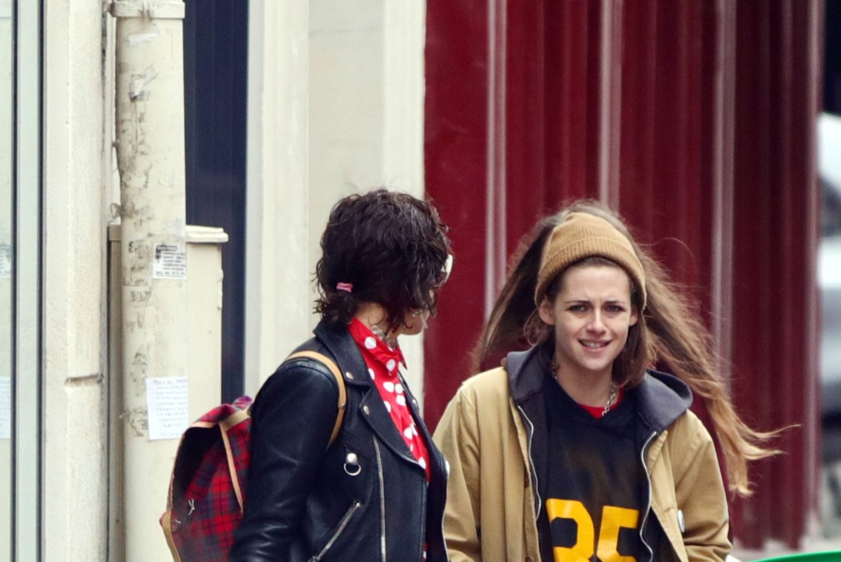 PARIIS, ARMUNUTE LINN | Kristen Stewart teeb sõbratariga romantikat
