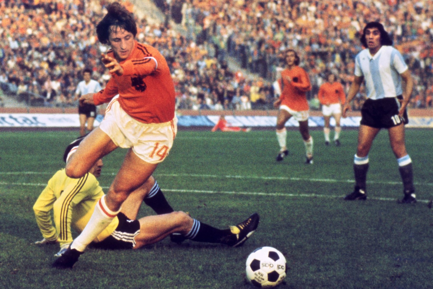 Johan Cruyff – mees, kes oli ilusa jalgpalli nimel valmis reetma ka kodumaa