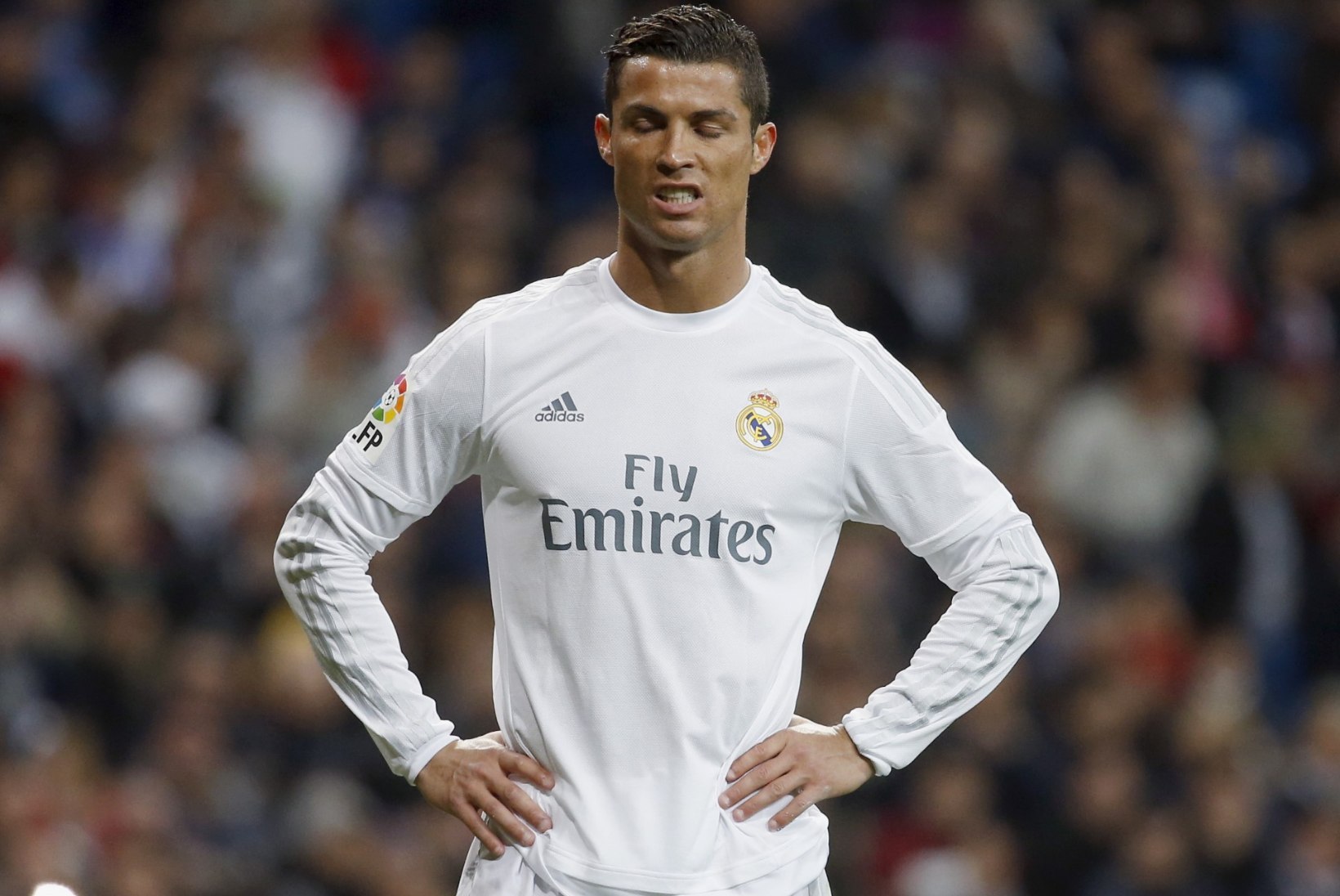 VIDEO | Naine sai teada, milline tunne on saada Ronaldo eksitud penaltiga vastu pead