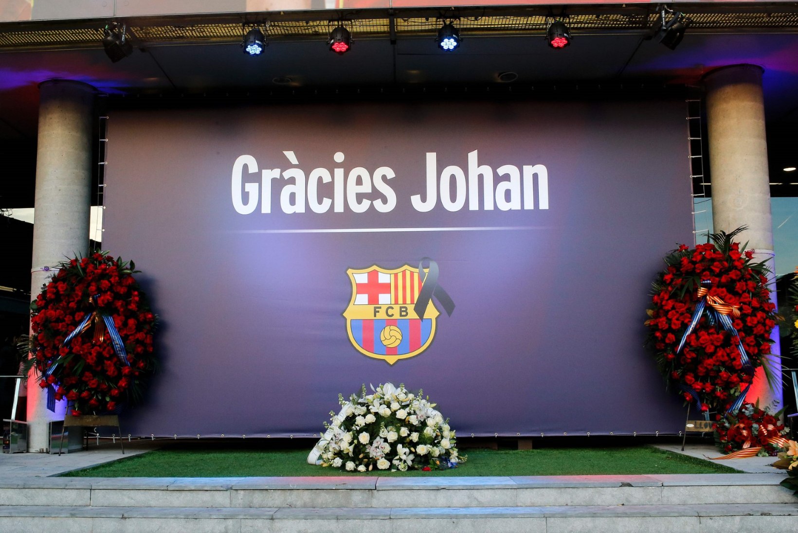 FC Barcelona võib kodustaadioni nimetada surnud jalgpallilegendi järgi