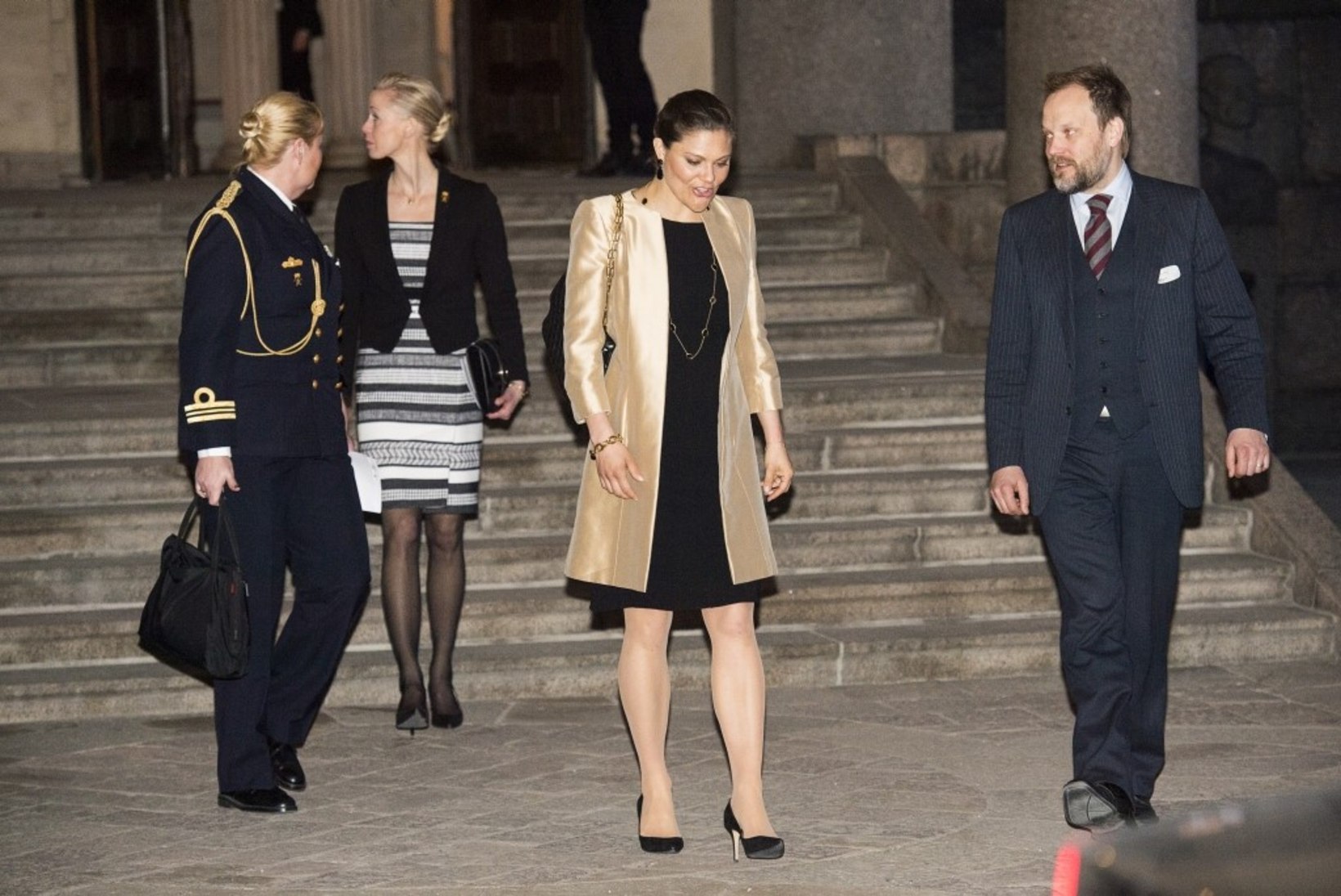 PILTUUDIS | Teist korda emaks saanud kroonprintsess Victoria säras Uppsalas