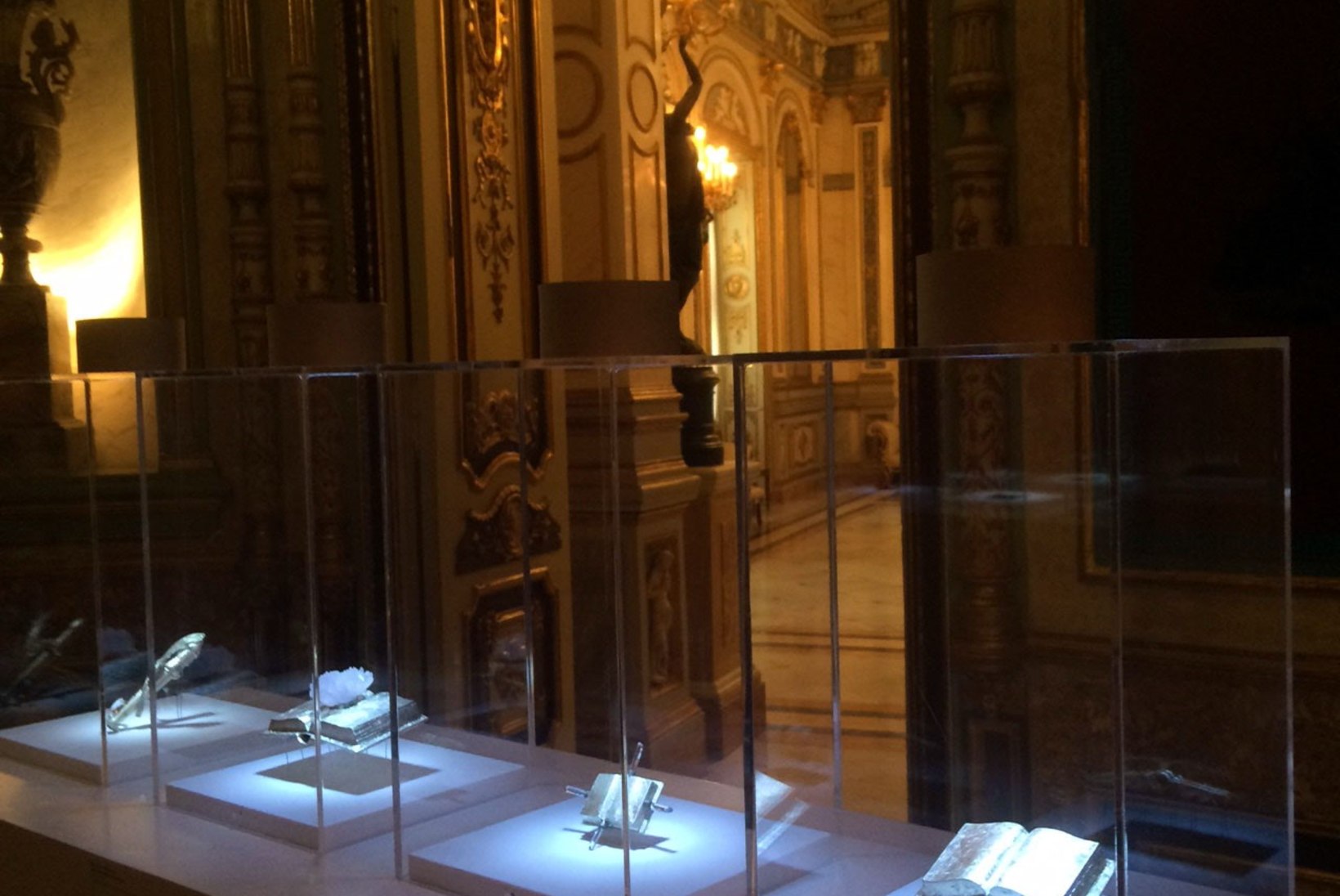 FOTOD | Tanel Veenre ehteid saab näha Valencia enim külastatud muuseumis