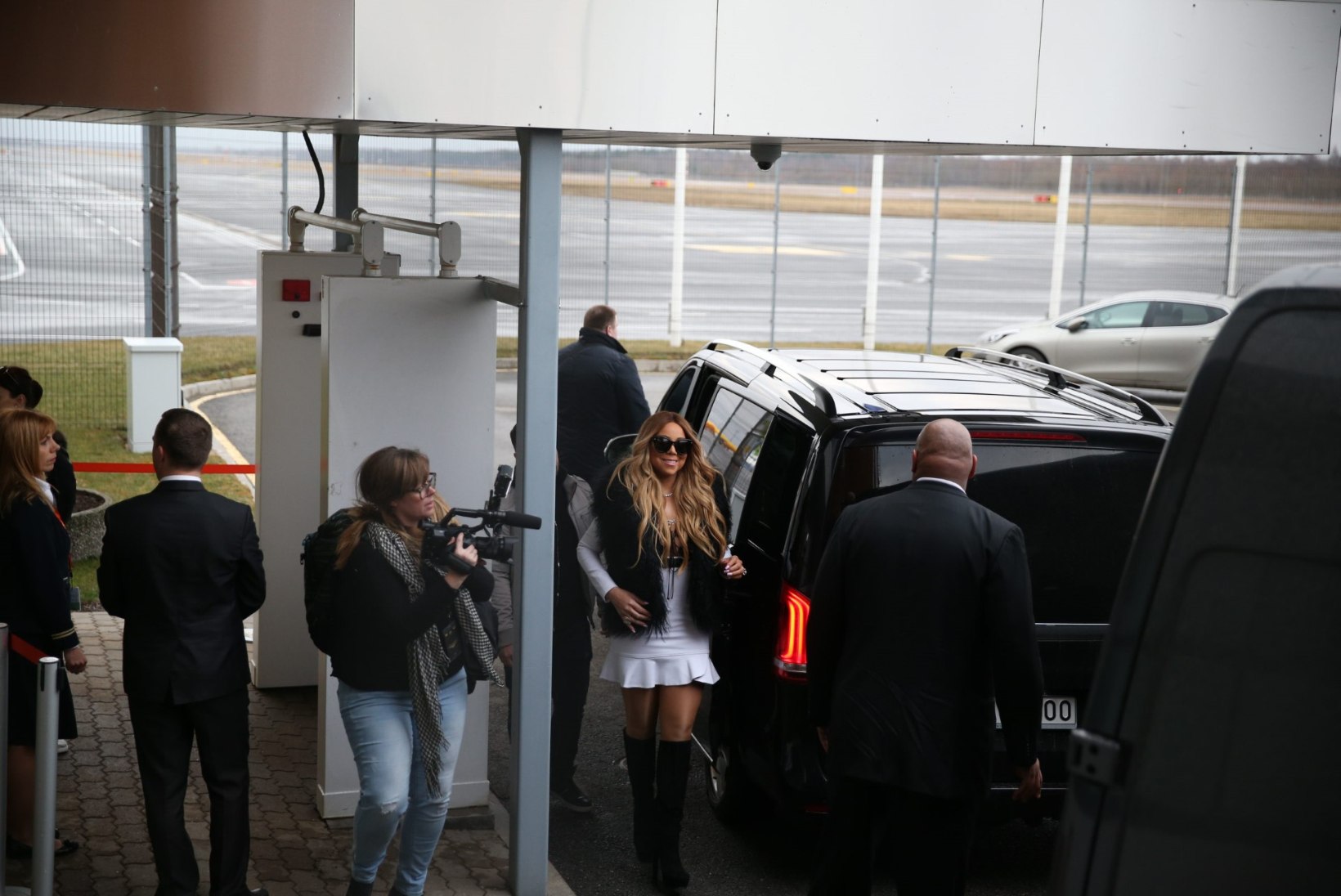 Mariah Carey teavitas Tallinnasse saabumisest oma fänne ka Instagramis