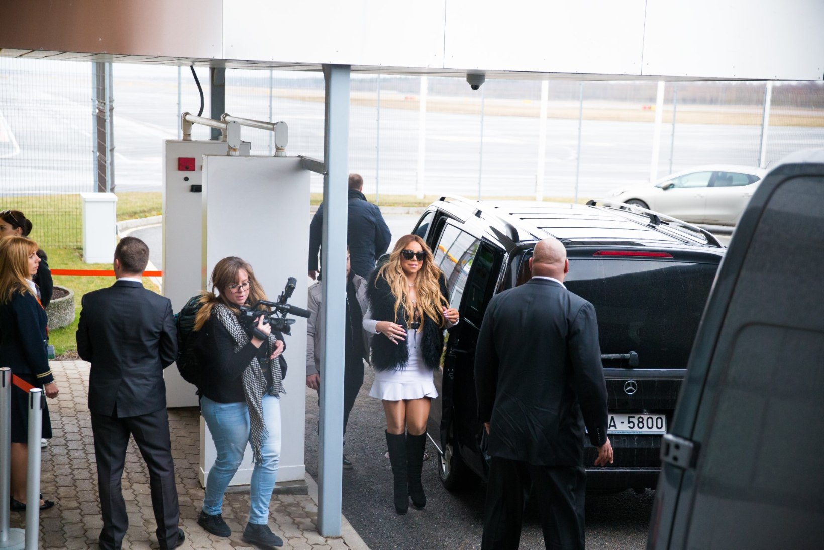 GALERII | Legendaarne lauludiiva Mariah Carey saabus Tallinnasse