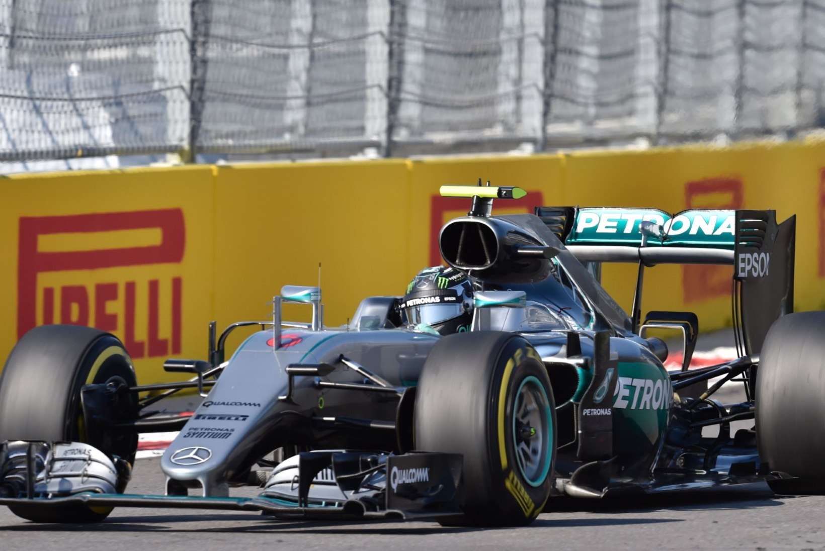NELJAST NELI: Rosberg valitses Sotši GPd nagu Putin Venemaad