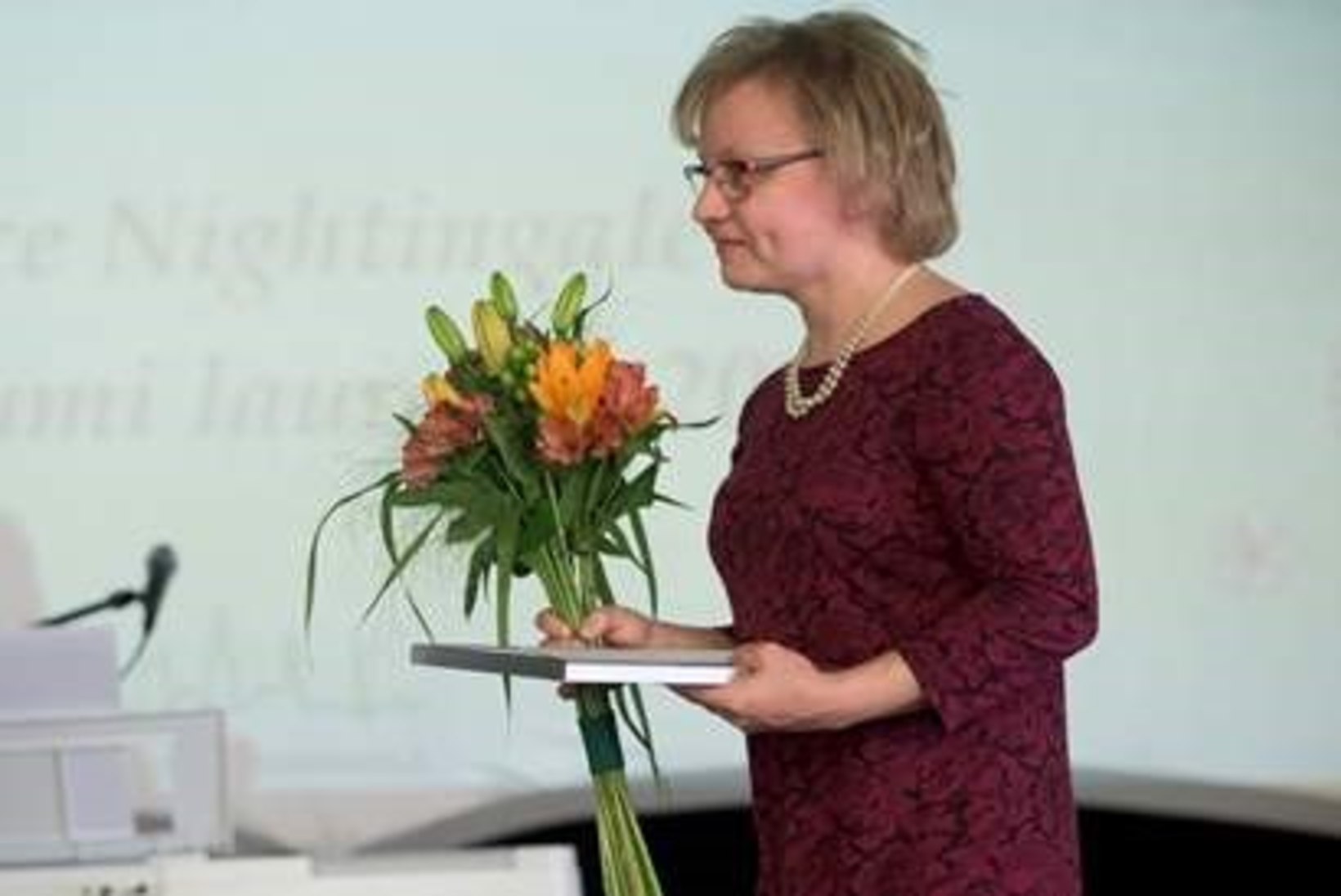 Ida-Tallinna Keskhaiglas tunnustati õendus- ja hooldustöötajaid