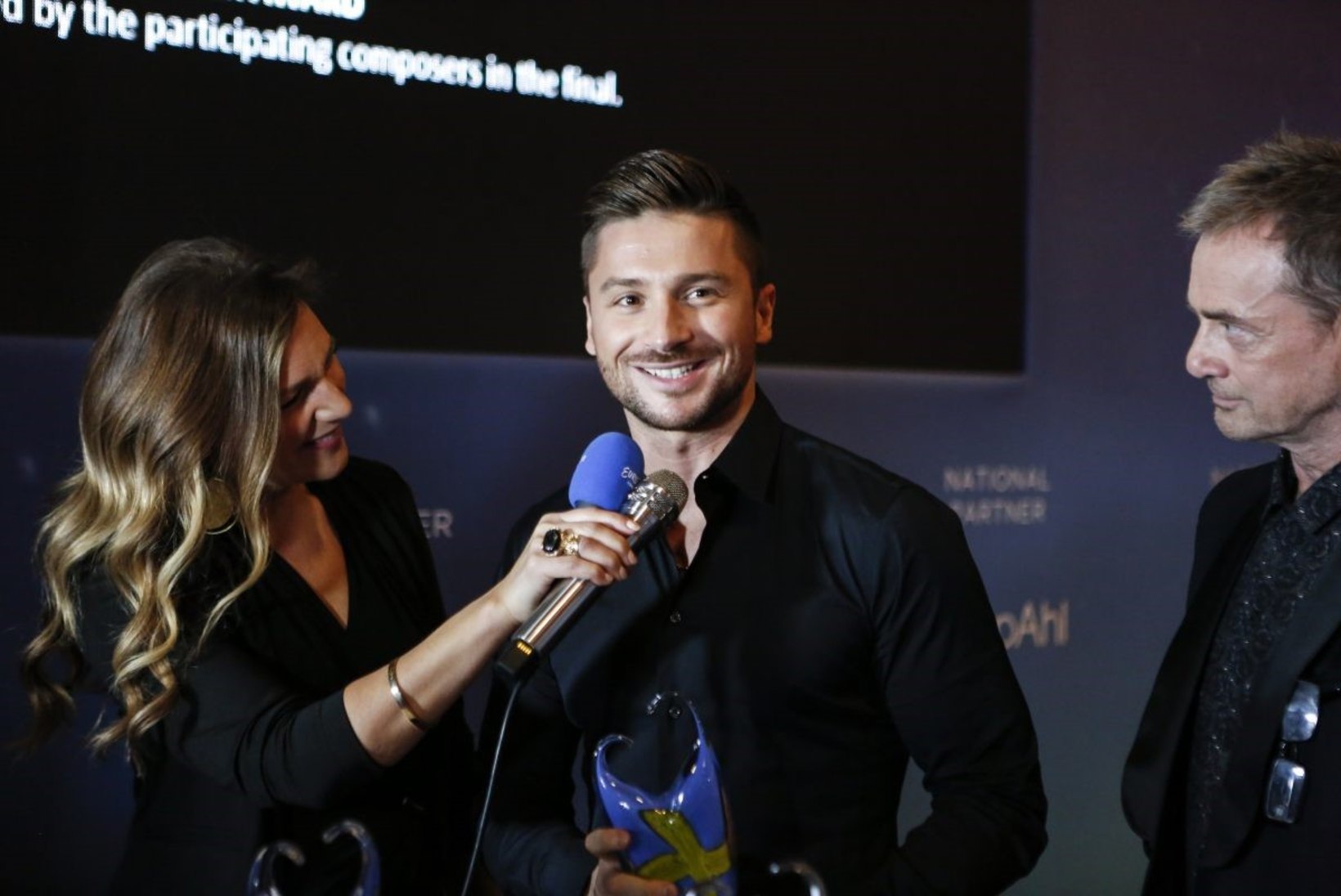 Venemaa esindaja Sergei Lazarev pälvis Eurovisioni ajakirjanike lemmiku auhinna