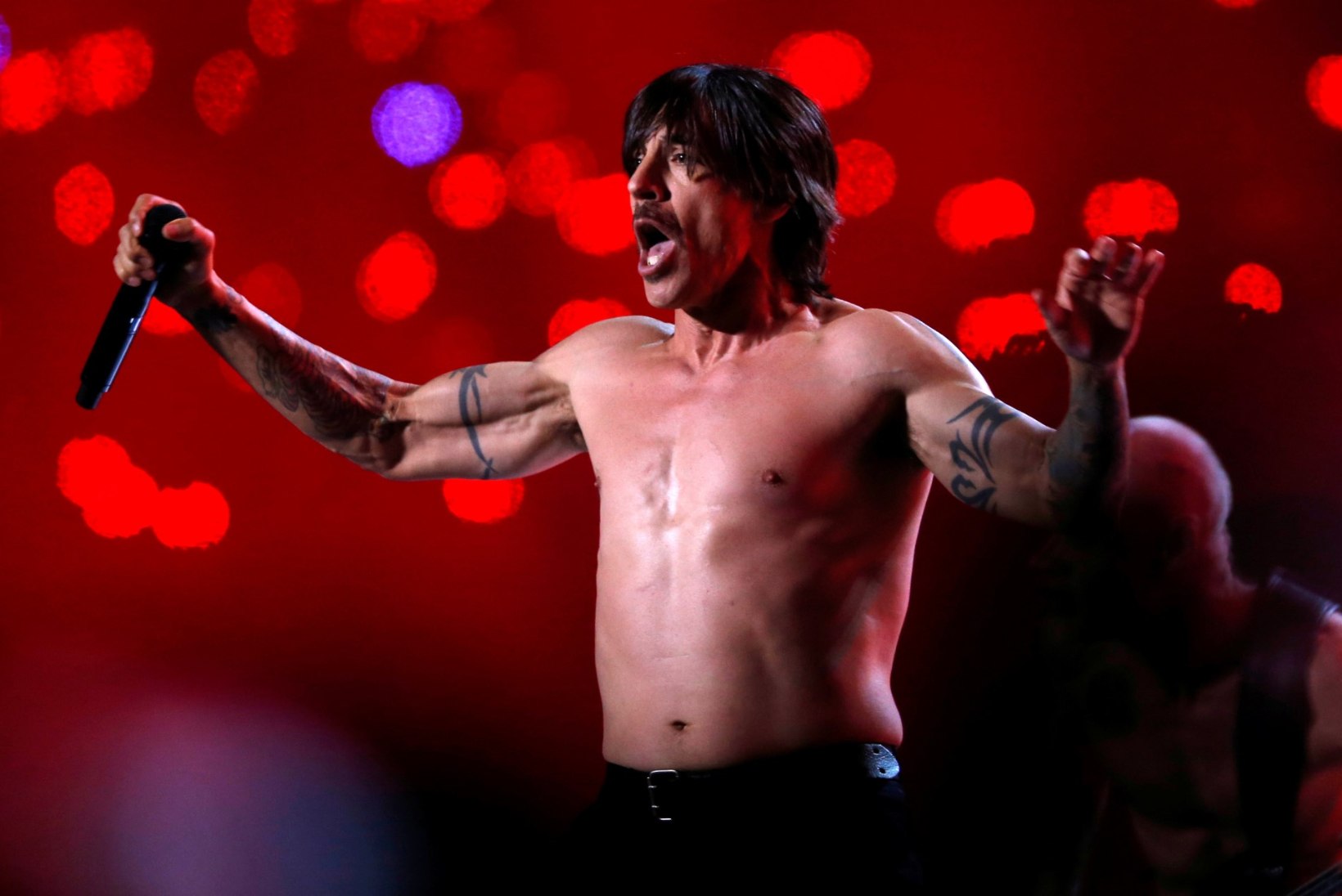 Red Hot Chili Peppersi laulja viidi haiglasse