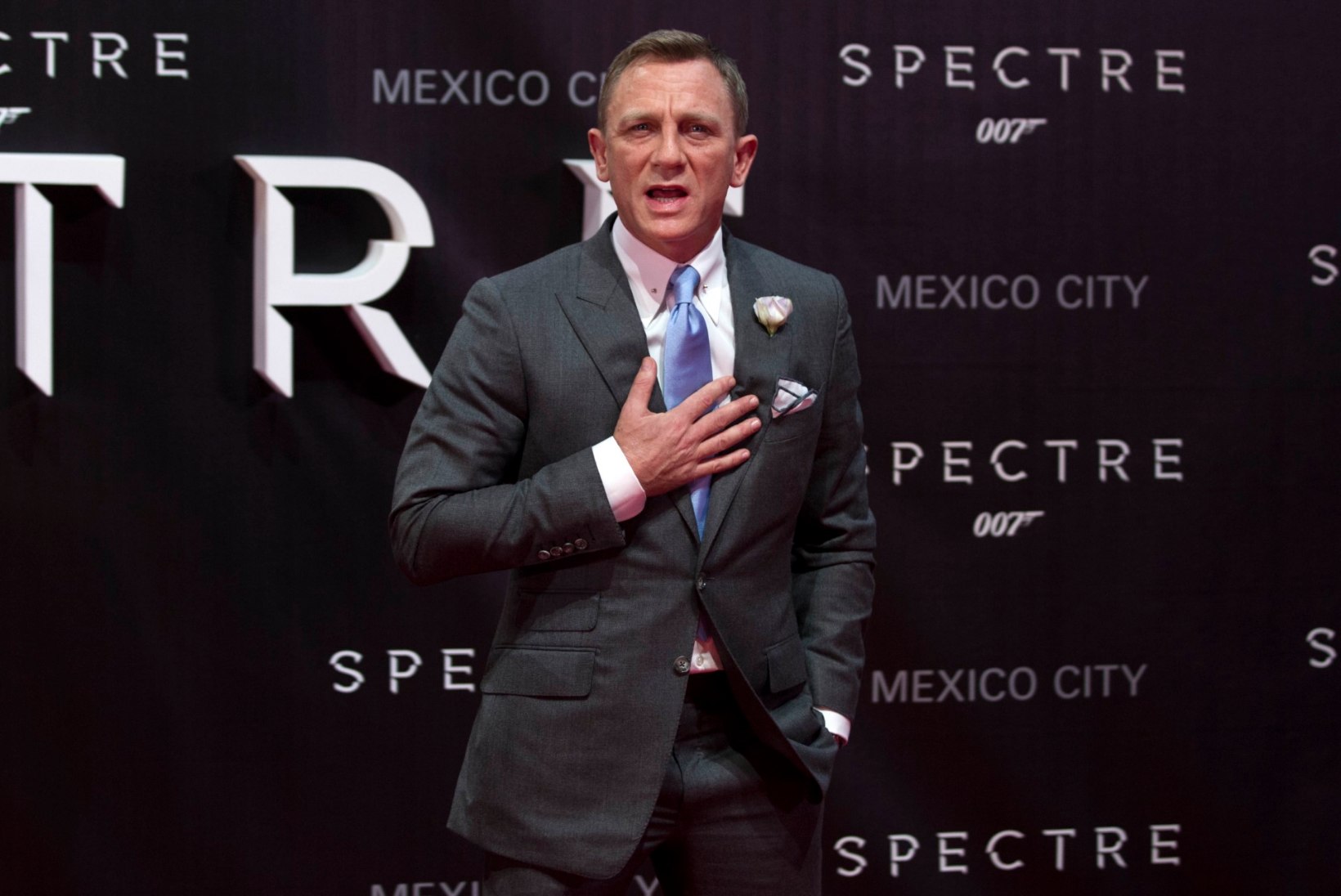 Daniel Craig loobus 88 miljonist eurost – ei mingit Bondi enam!