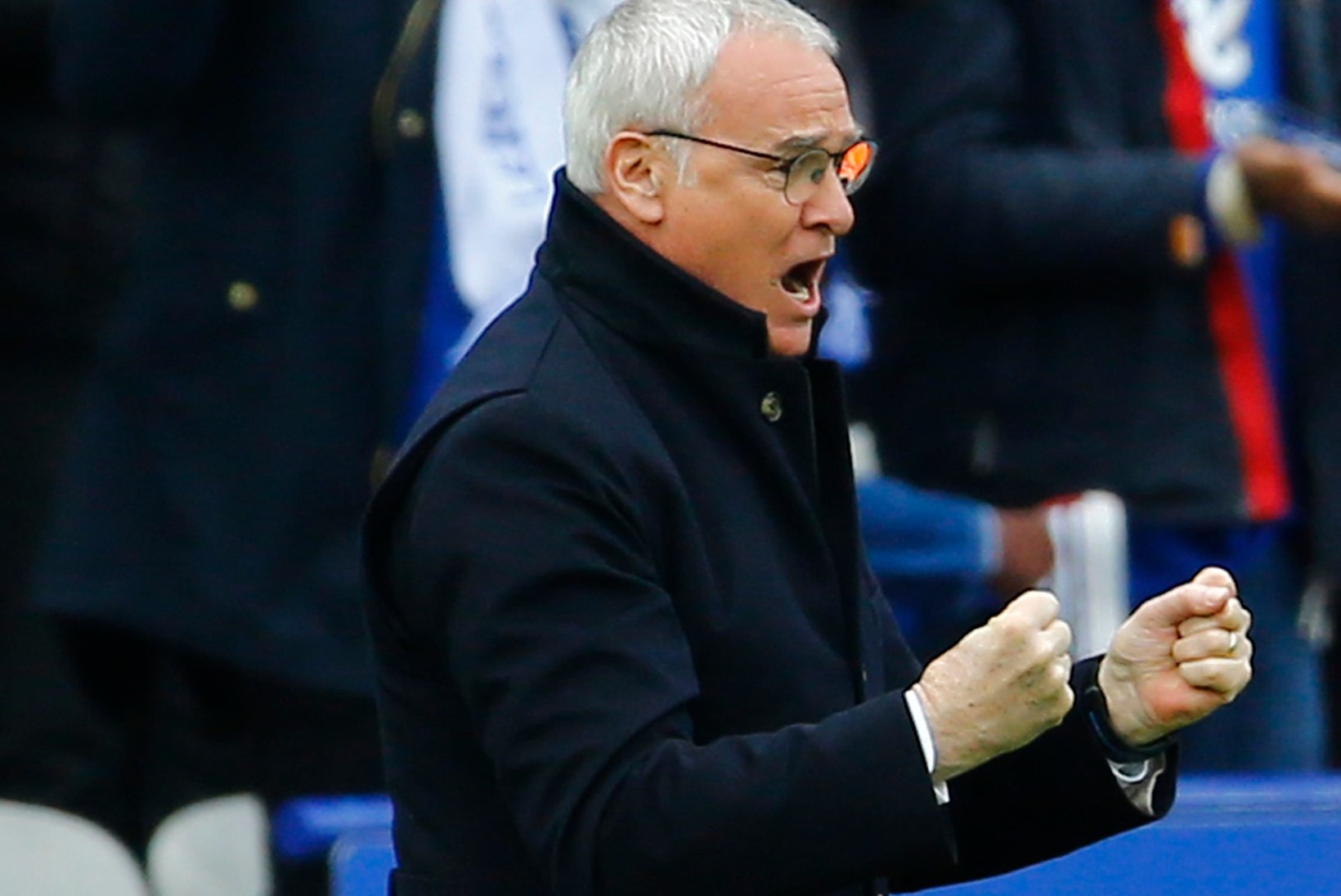 VÄGEV! Ranieri toob Leicesteri karika üleandmisele oma lemmikartisti