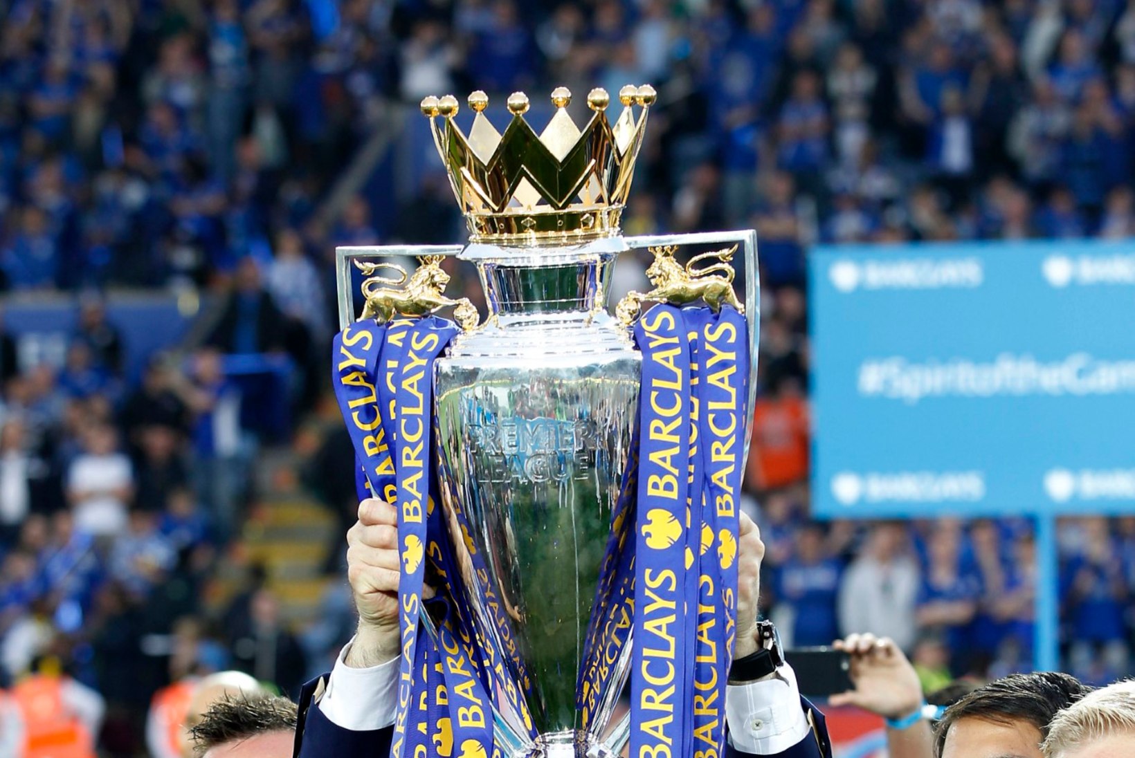 GALERII JA VIDEO | Leicester City hullas meistritiitliga!