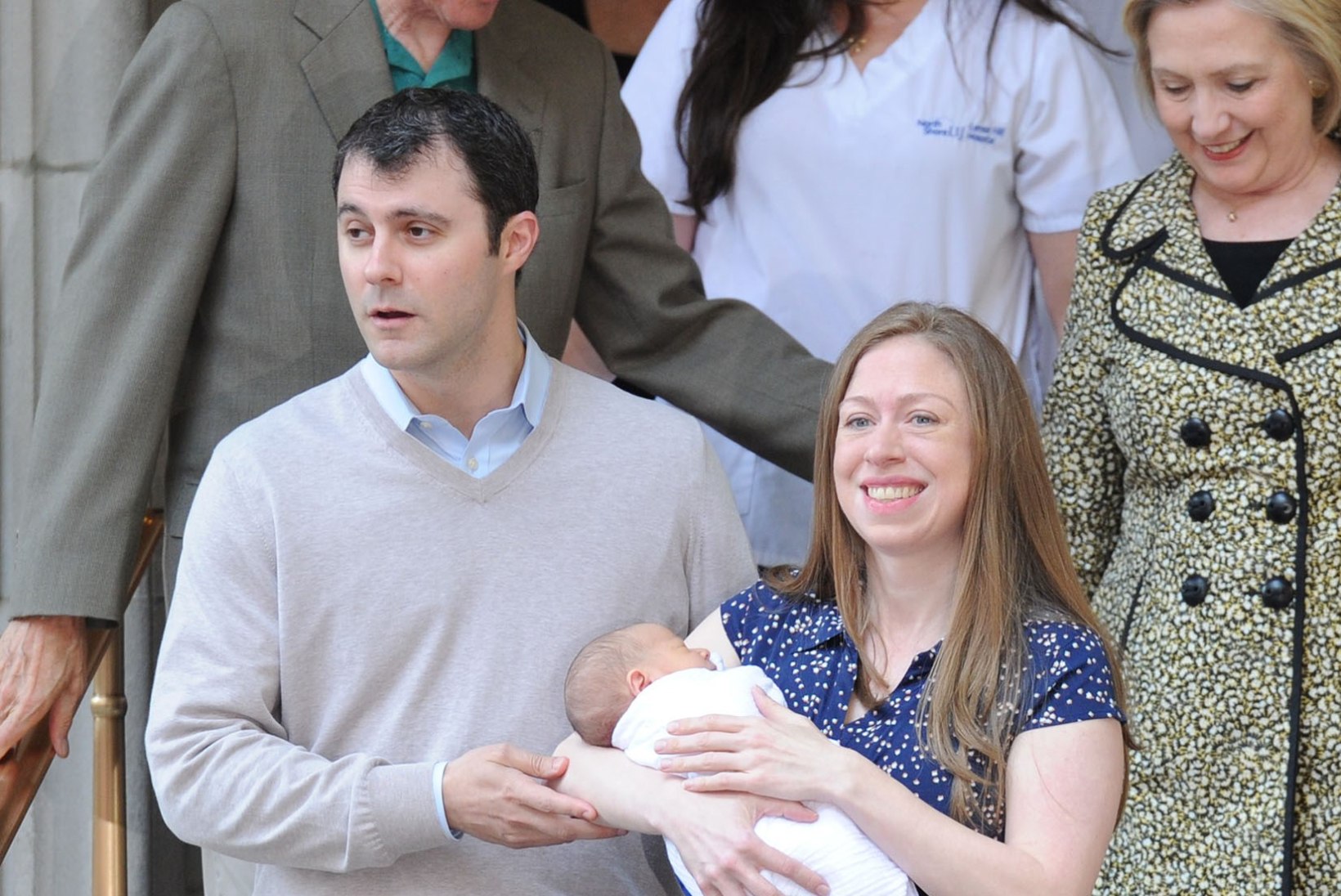 FOTO | Chelsea Clinton ja tema vastsündinud poeg panid Hillary Clintoni rõõmust särama