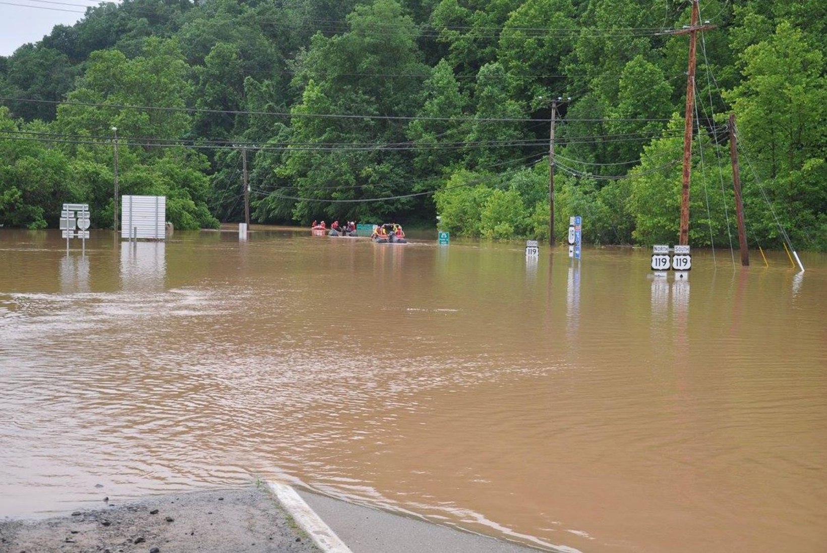 FOTOD | USAs on üleujutustes hukkunud mitukümmend inimest