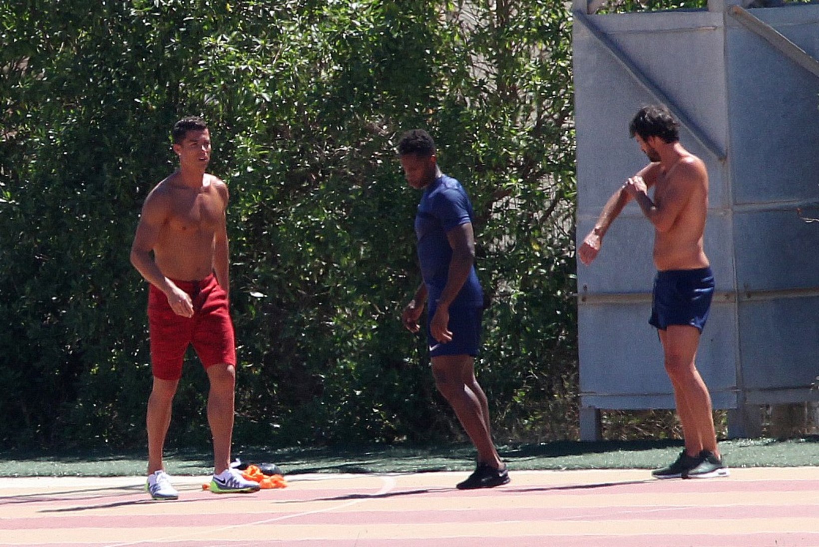 FOTOD | MIS PUHKUS? Koondisest eemaldunud Ronaldo treenis Ibizal omal moel