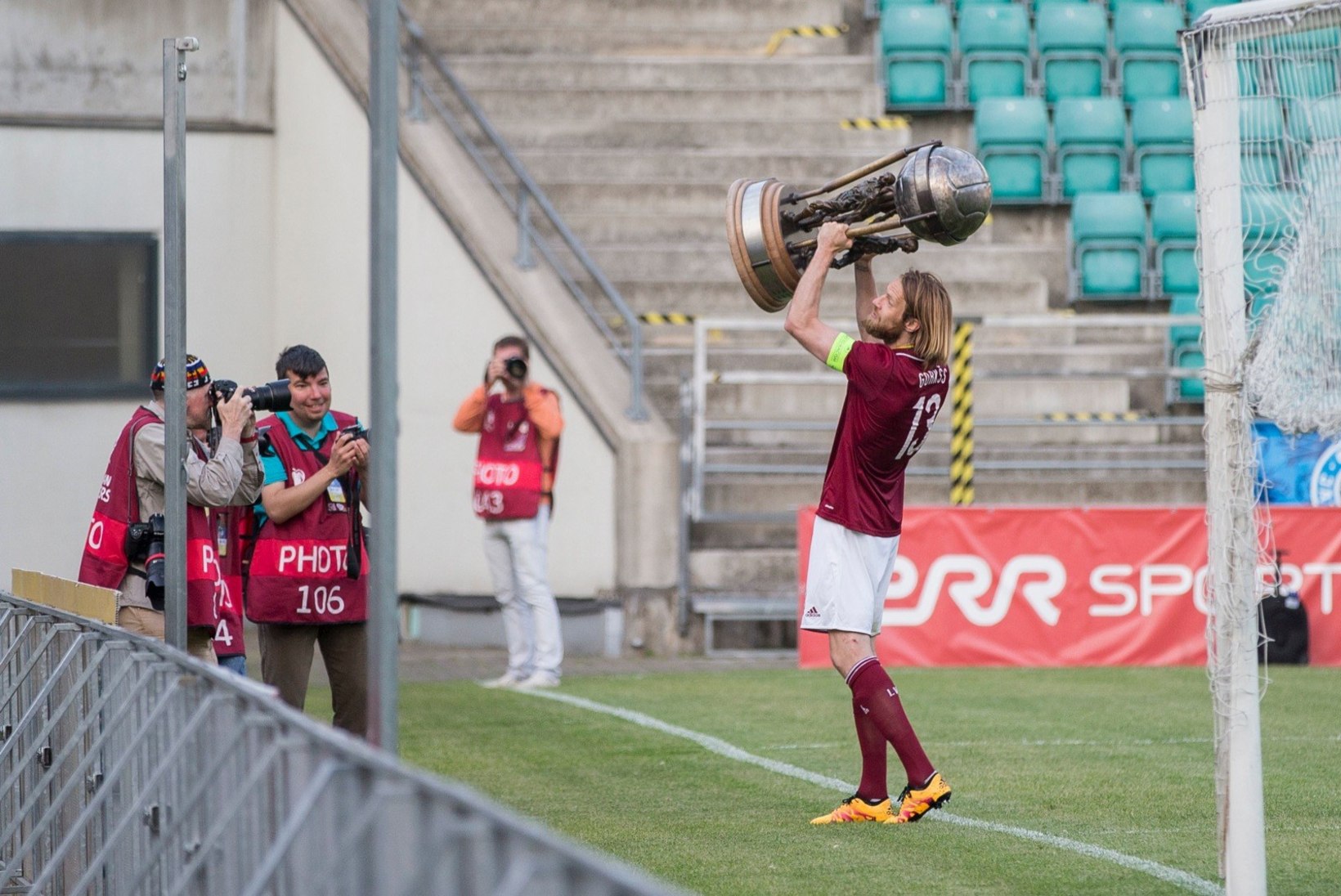 Läti jalgpalli järjekordne võidupidu meie õuel