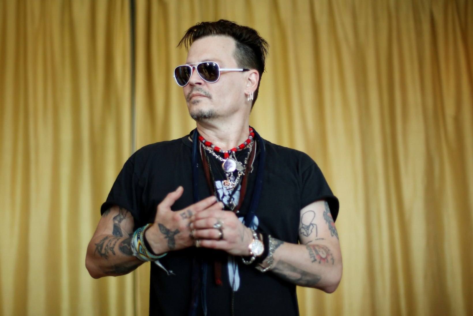 Johnny Depp paneb osa maalikogust müüki