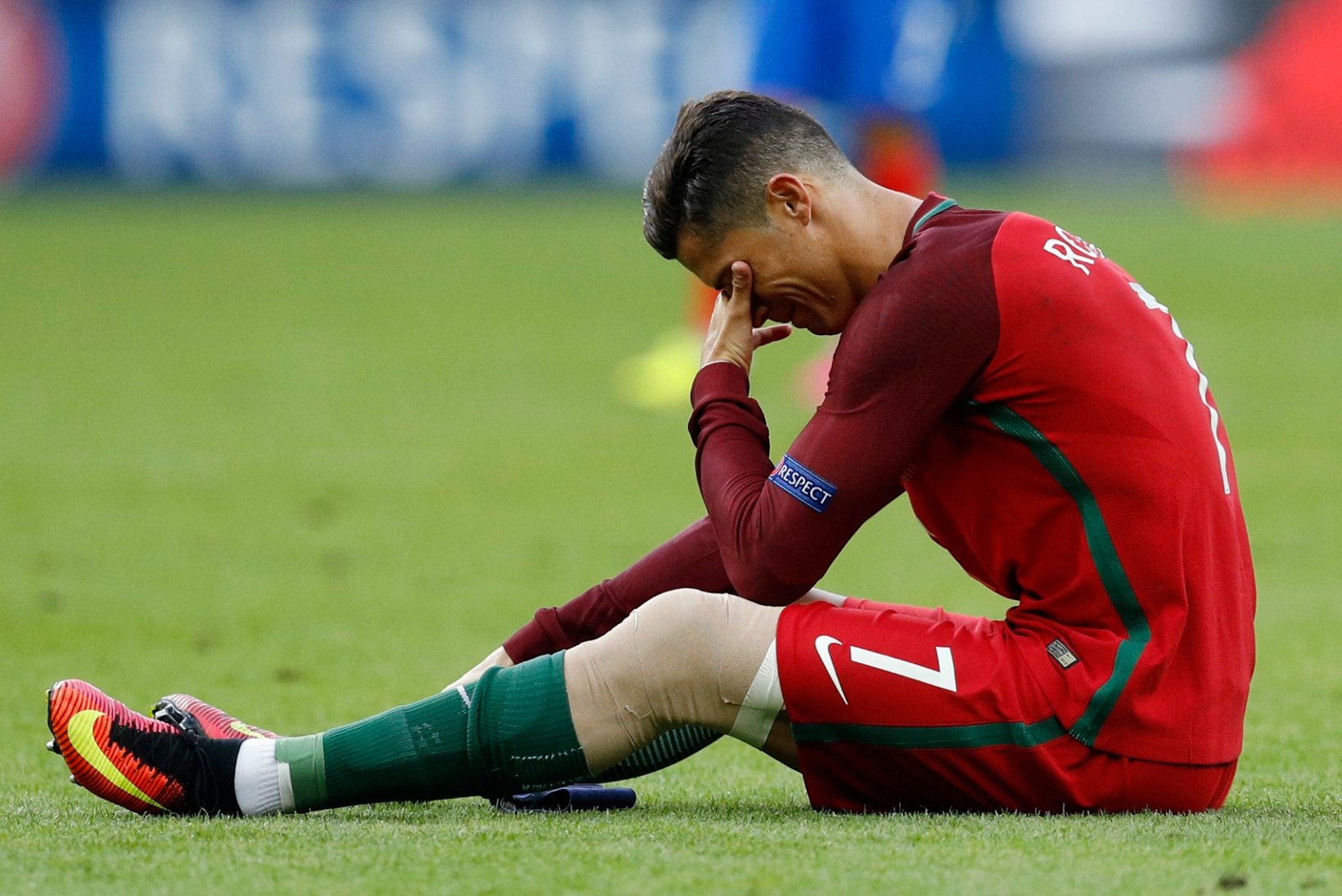 ÕHTULEHT PARIISIS | "Cristiano Ronaldo" – 25minutiline tragöödia kolmes vaatuses