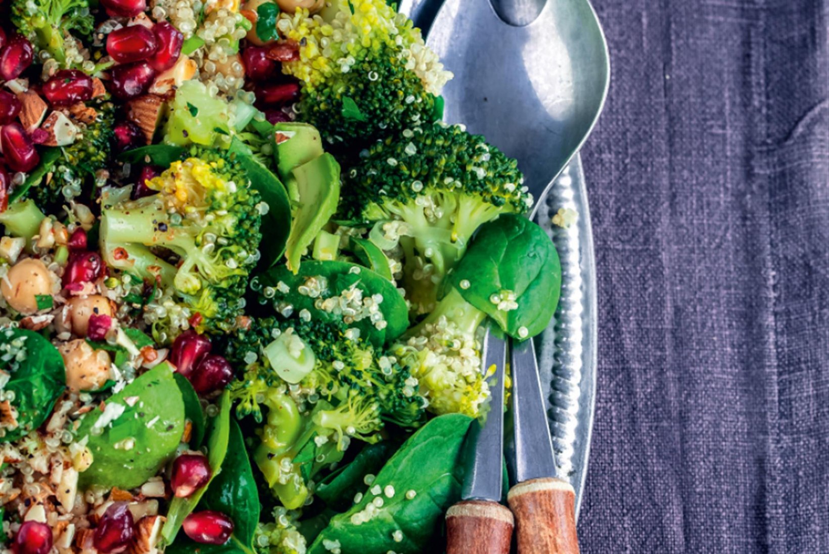 Kinoasalat brokoli ja avokaadoga