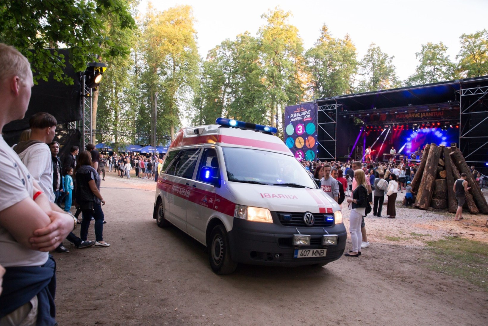 Rally Estonia lava ehitusel kukkunud 22aastane eestlane on üliraskes seisundis