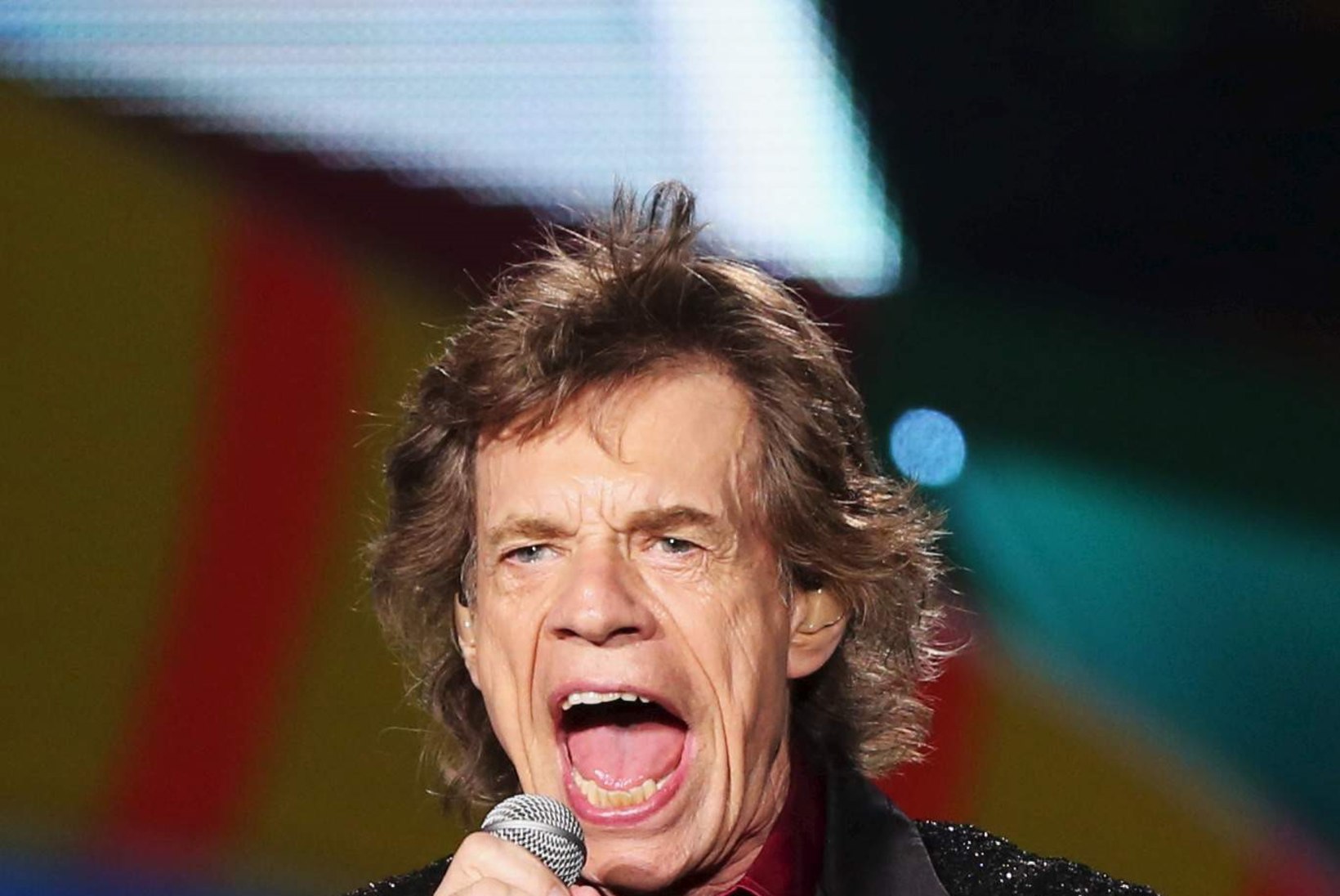 43 aastat noorem kallim kingib Mick Jaggerile kaheksanda lapse