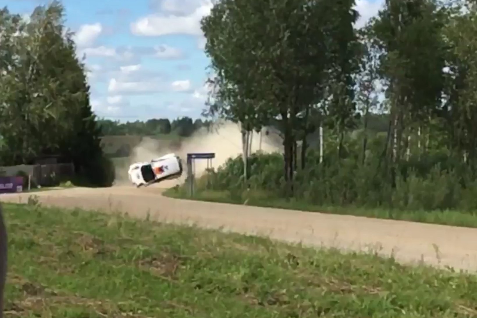 VIDEO | Ka teine Jaapani rallisõitja tegi Rally Estonial ränga avarii