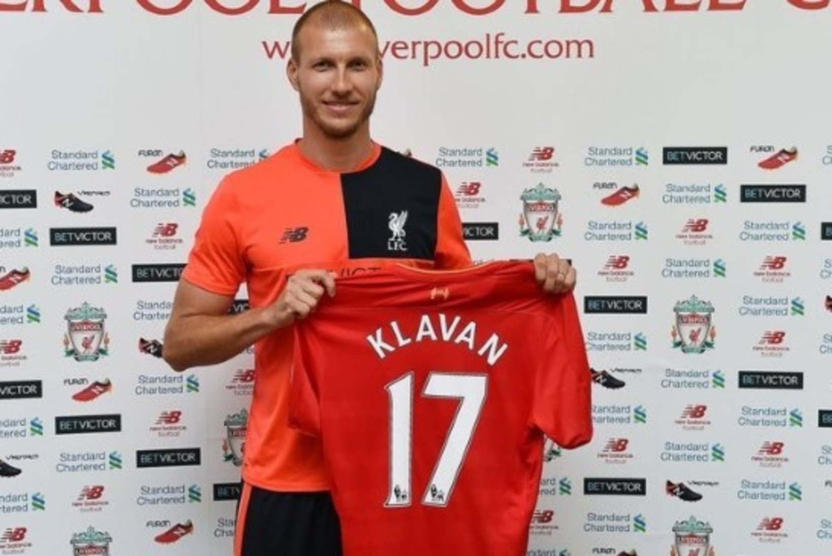 PILTUUDIS | Ragnar Klavani esimene treening Liverpooli meeskonnaga!